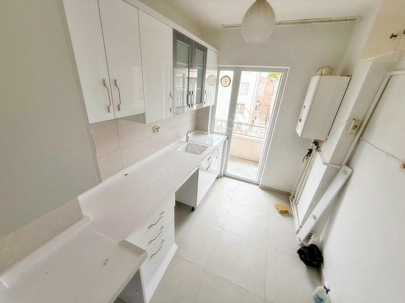 İncirli R.saydam Cd.yakını Katta 3+1 Yapılı Kiralık Daire.. - Görsel 27