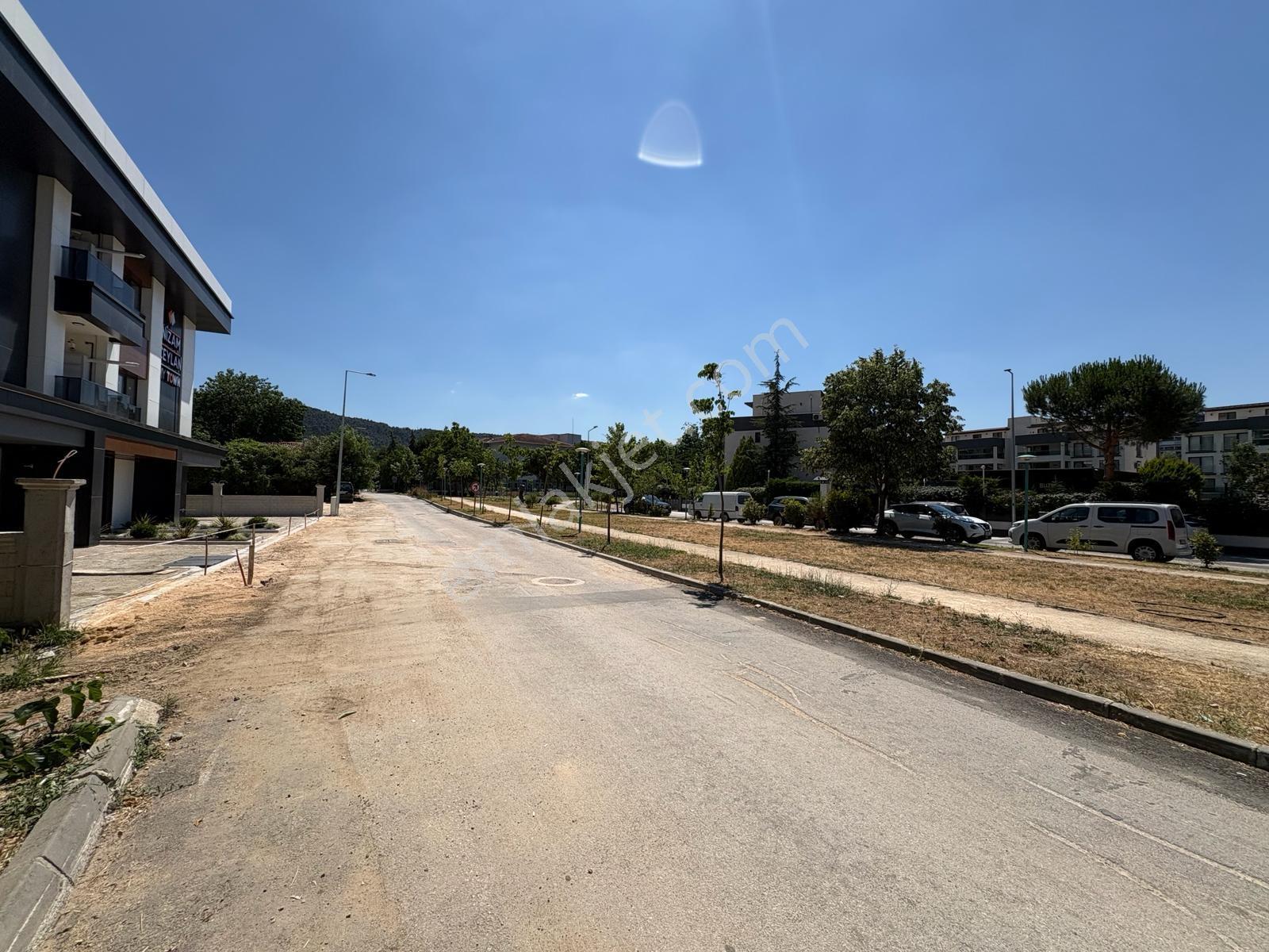 Odunlukta Hüdavendigar Parkı Yanı Full Eşyalı Sıfır 1+1 Kiralık - Görsel 3