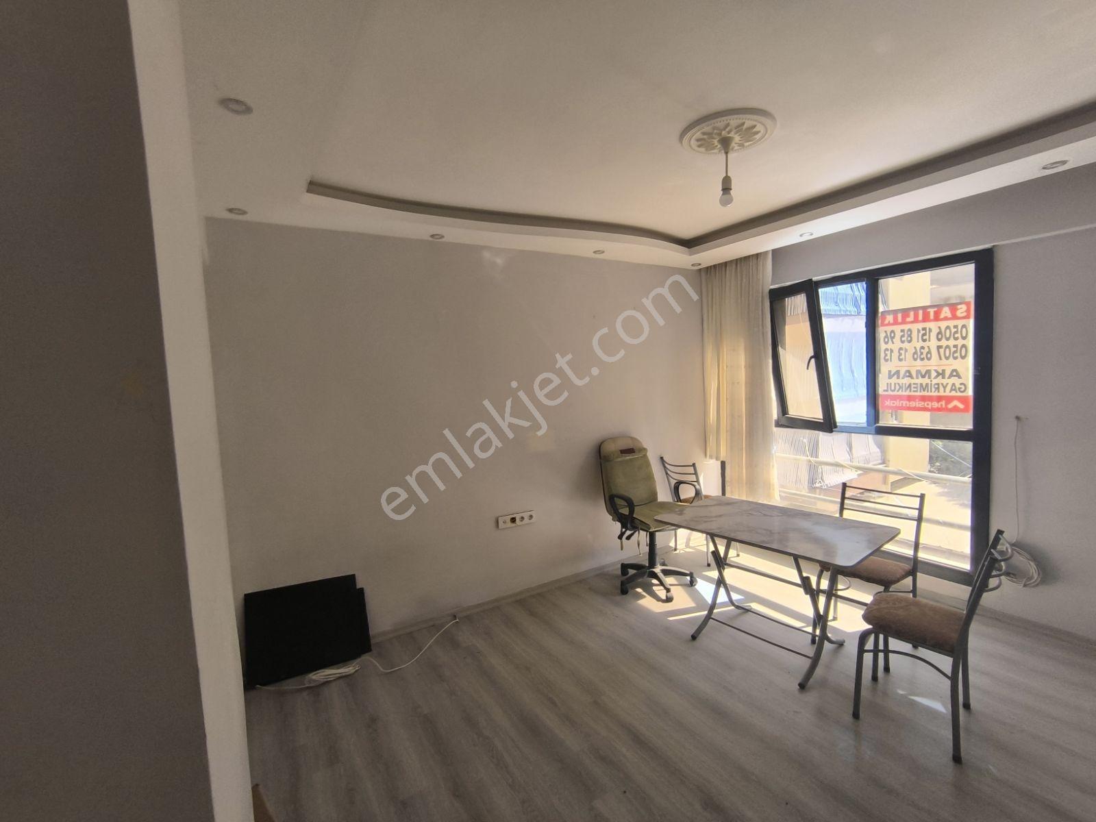 Muradiye'de Ana Cadde Dibinde Organizeye Yakın Eşyalı - Görsel 20