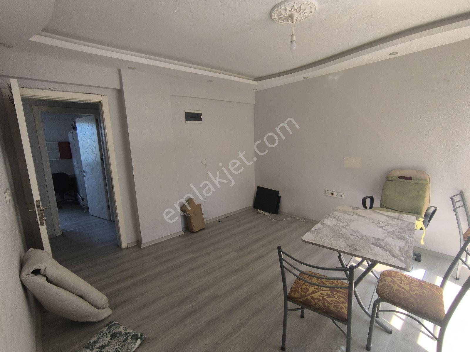 Muradiye'de Ana Cadde Dibinde Organizeye Yakın Eşyalı - Görsel 30