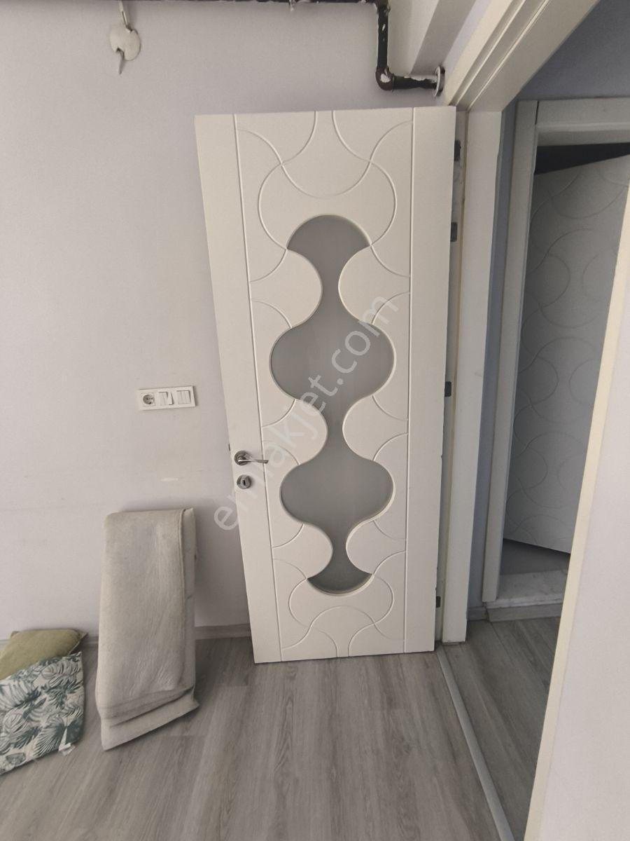 Muradiye'de Ana Cadde Dibinde Organizeye Yakın Eşyalı - Görsel 18