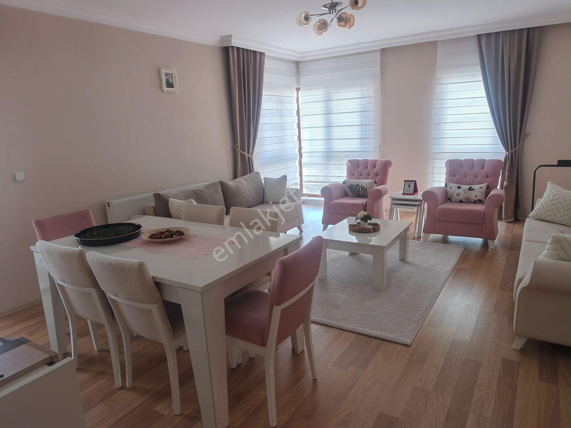 Sahibinden Cadde Üzeri Sitede 3+1 Daire - Görsel 8