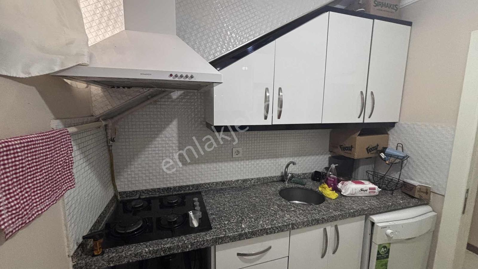 Kağıthane Şirintepe'de Caddenin Dibinde Kiralık Daire - Görsel 9