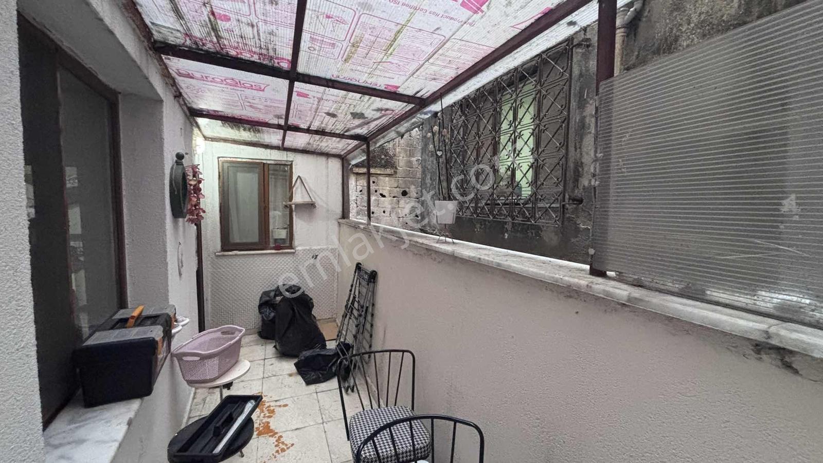 Kağıthane Şirintepe'de Caddenin Dibinde Kiralık Daire - Görsel 25