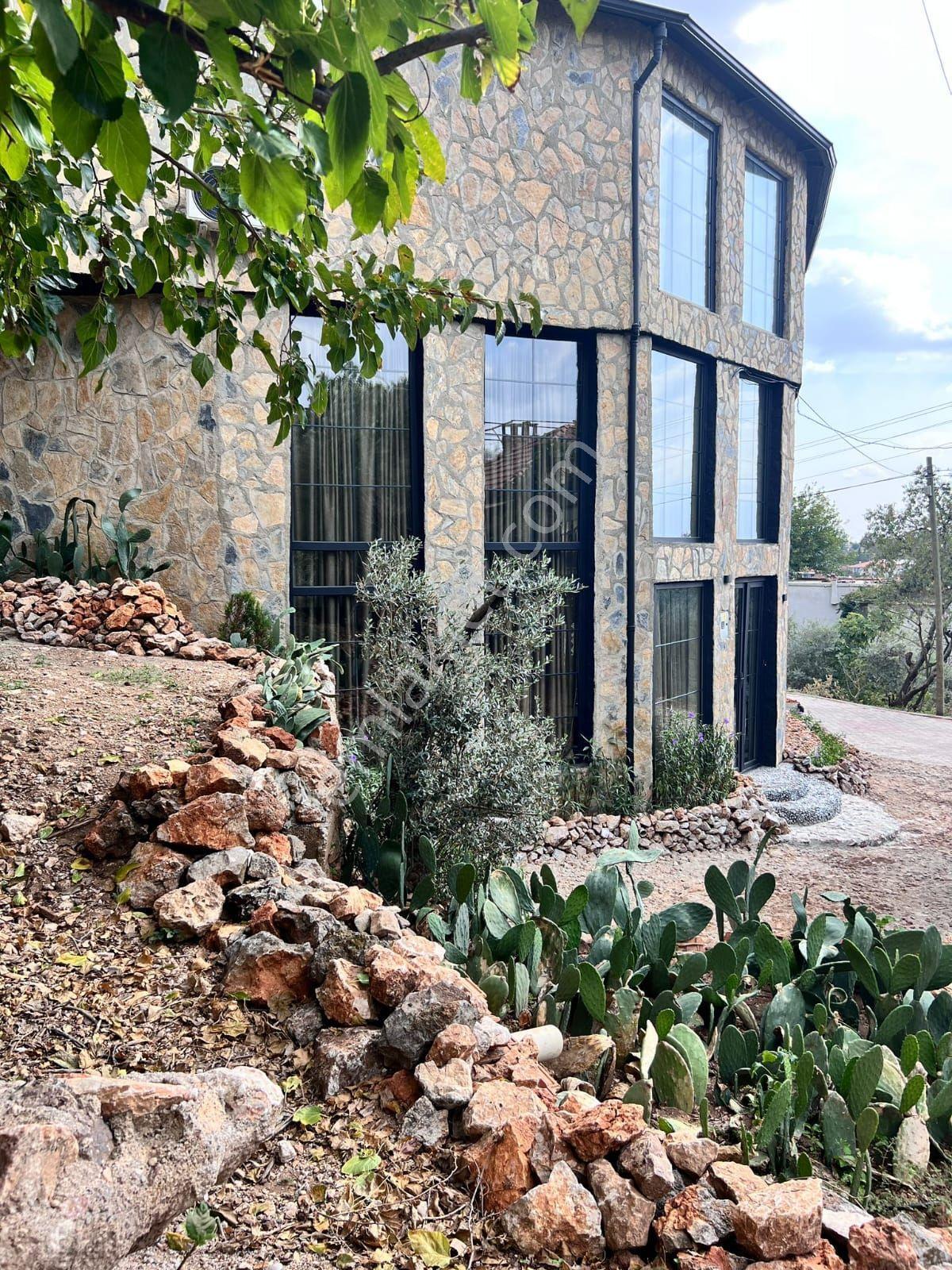 Lüks Müstakil Taş Villa - Görsel 29