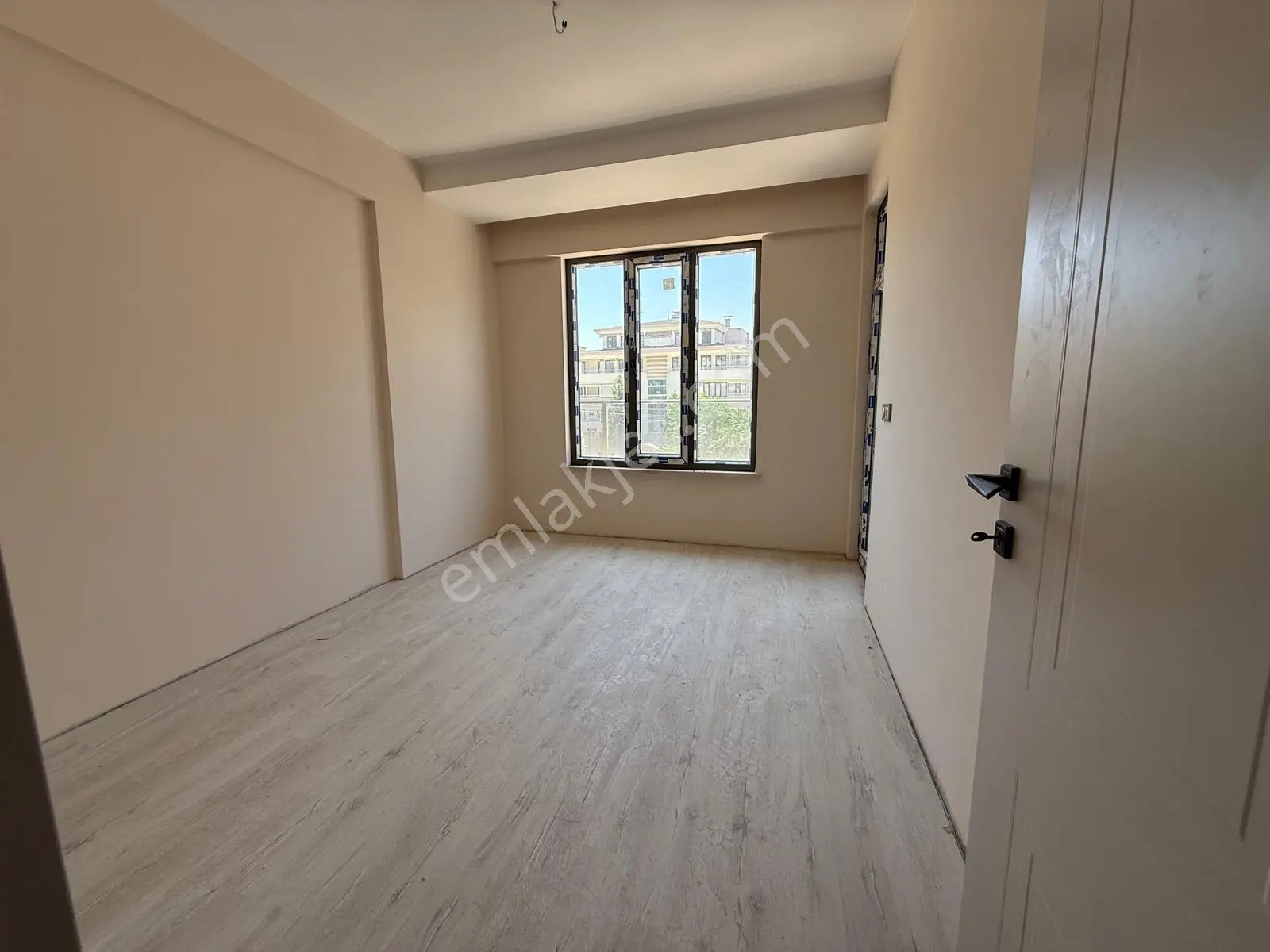 Meram Pirebide Lüks Site İçi Kapalı Otoparklı Satılık 3+1 Daire - Görsel 3