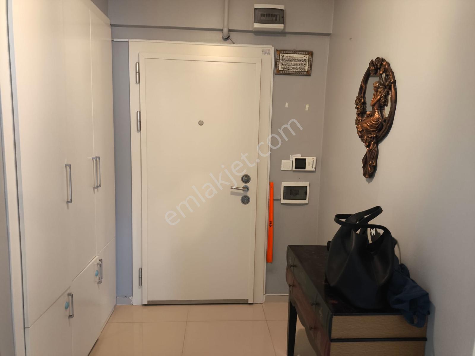 Barış Mah Merkezi Konumda Full Tadilatlı 3+1 Satılık Daire - Görsel 16