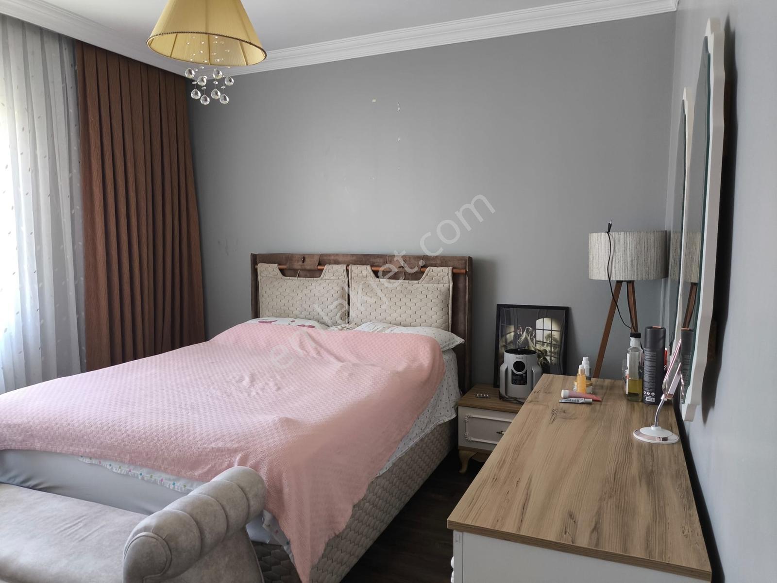 Barış Mah Merkezi Konumda Full Tadilatlı 3+1 Satılık Daire - Görsel 13