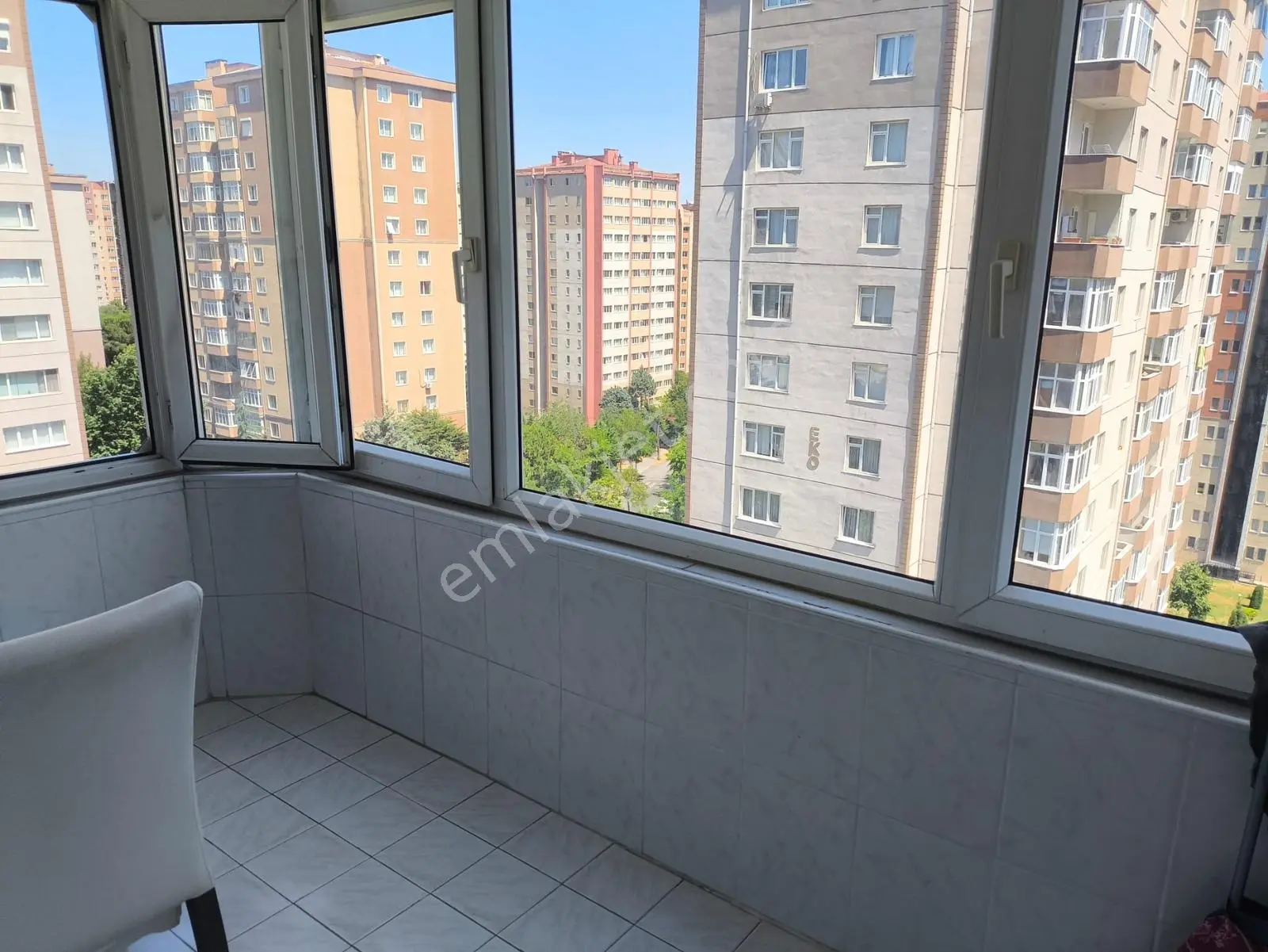 Barış Mah Merkezi Konumda Full Tadilatlı 3+1 Satılık Daire - Görsel 3