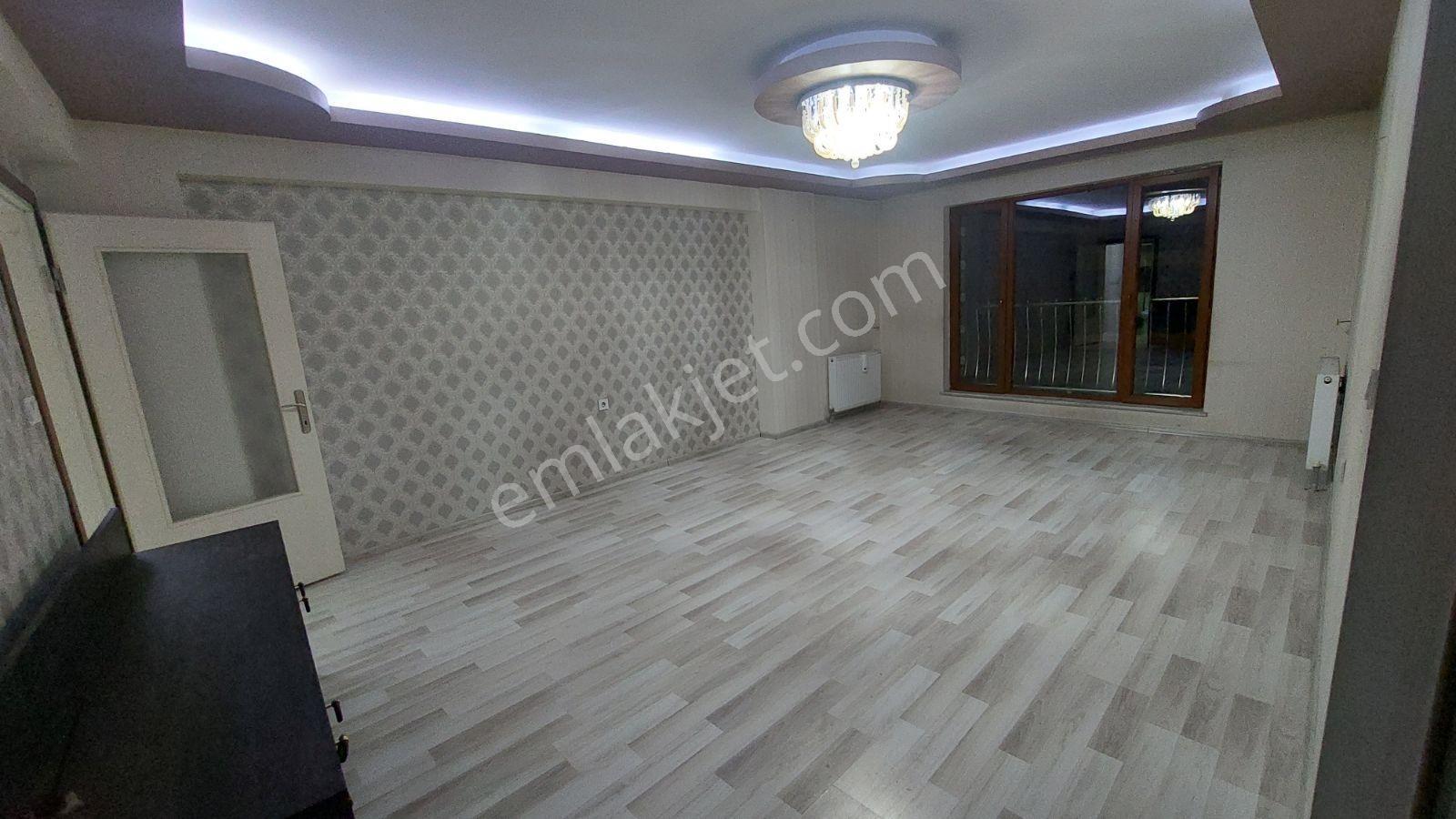 Bağlarbaşında Asansörlü Full Yapılı Orta Kat Daire - Görsel 29