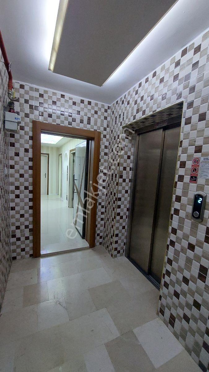 Bağlarbaşında Asansörlü Full Yapılı Orta Kat Daire - Görsel 10