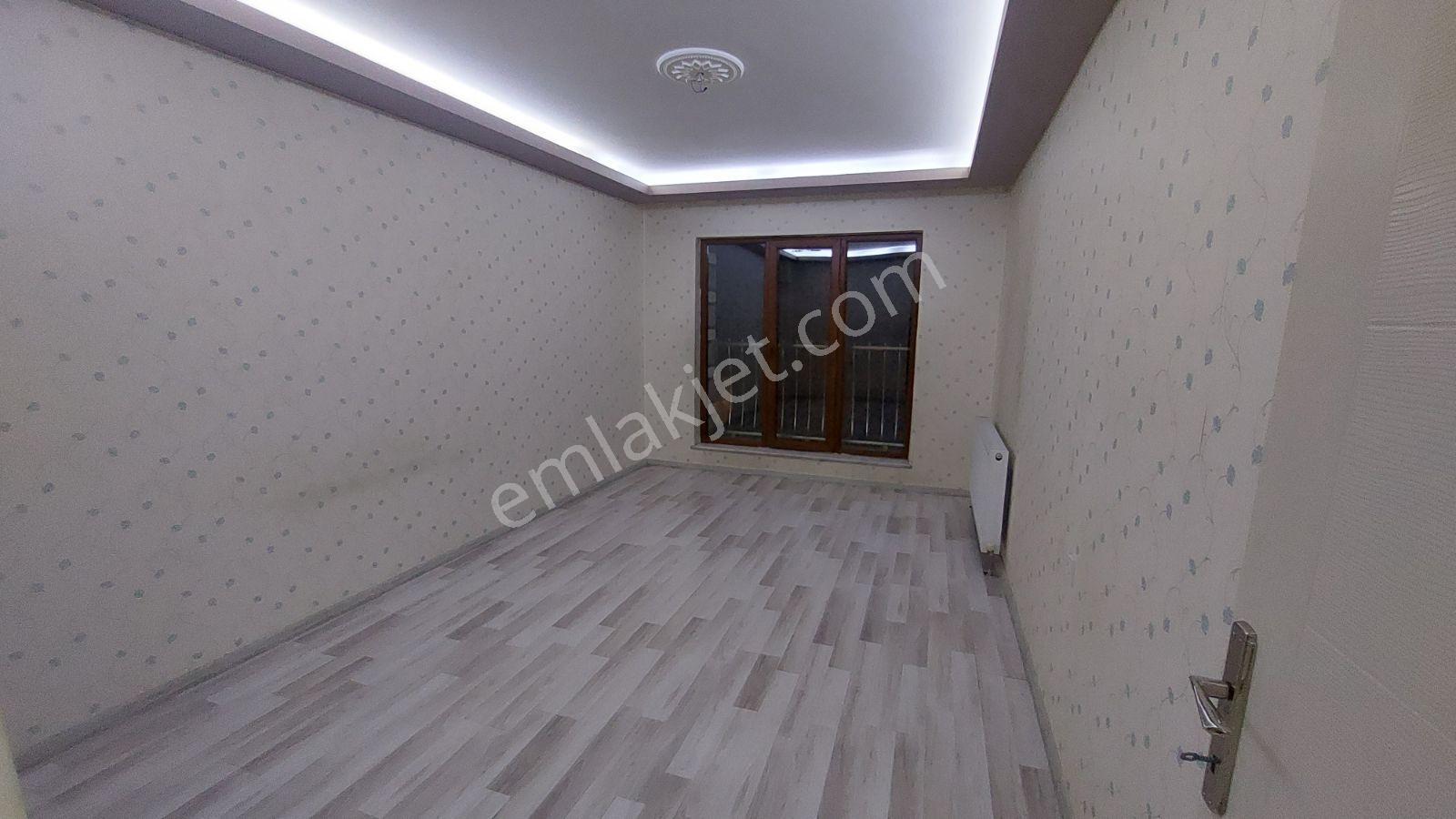 Bağlarbaşında Asansörlü Full Yapılı Orta Kat Daire - Görsel 25