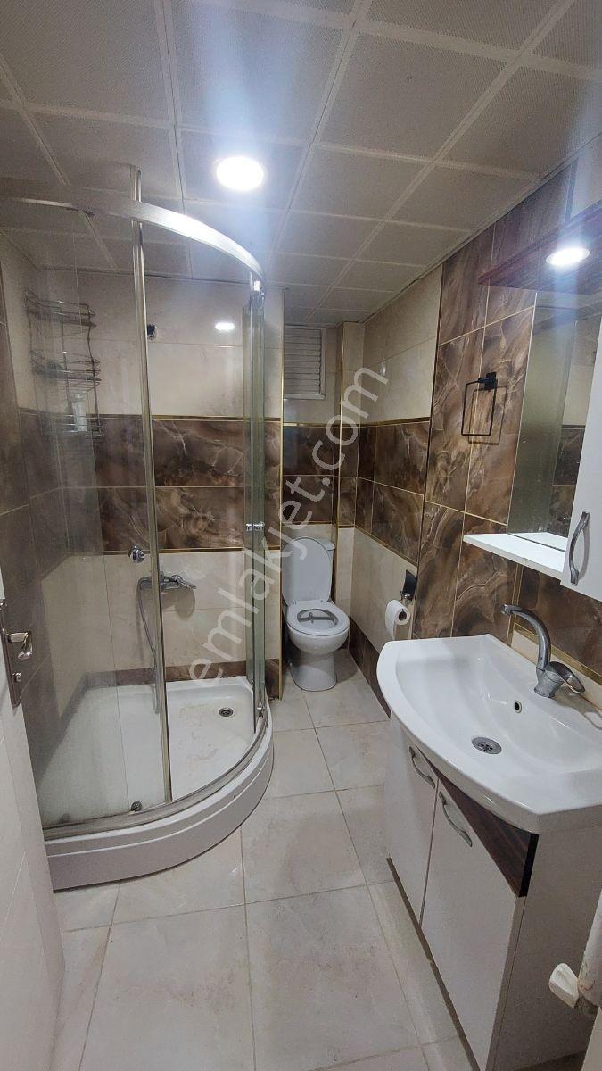 Bağlarbaşında Asansörlü Full Yapılı Orta Kat Daire - Görsel 12