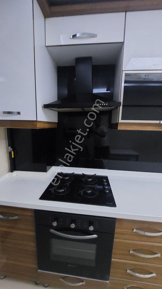 Bağlarbaşında Asansörlü Full Yapılı Orta Kat Daire - Görsel 20