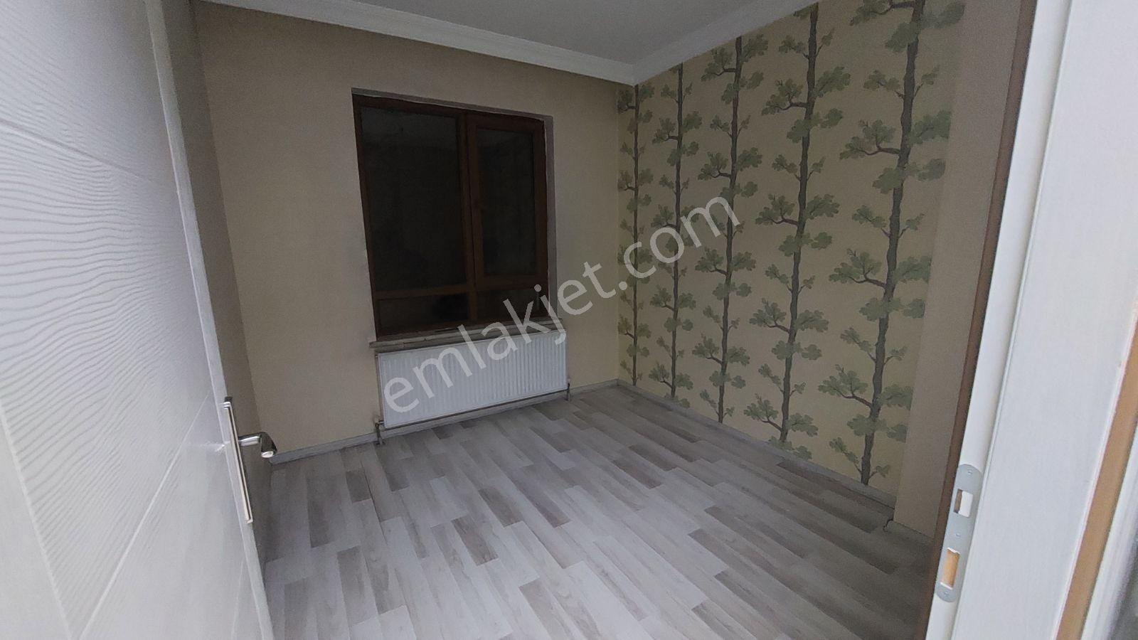 Bağlarbaşında Asansörlü Full Yapılı Orta Kat Daire - Görsel 9
