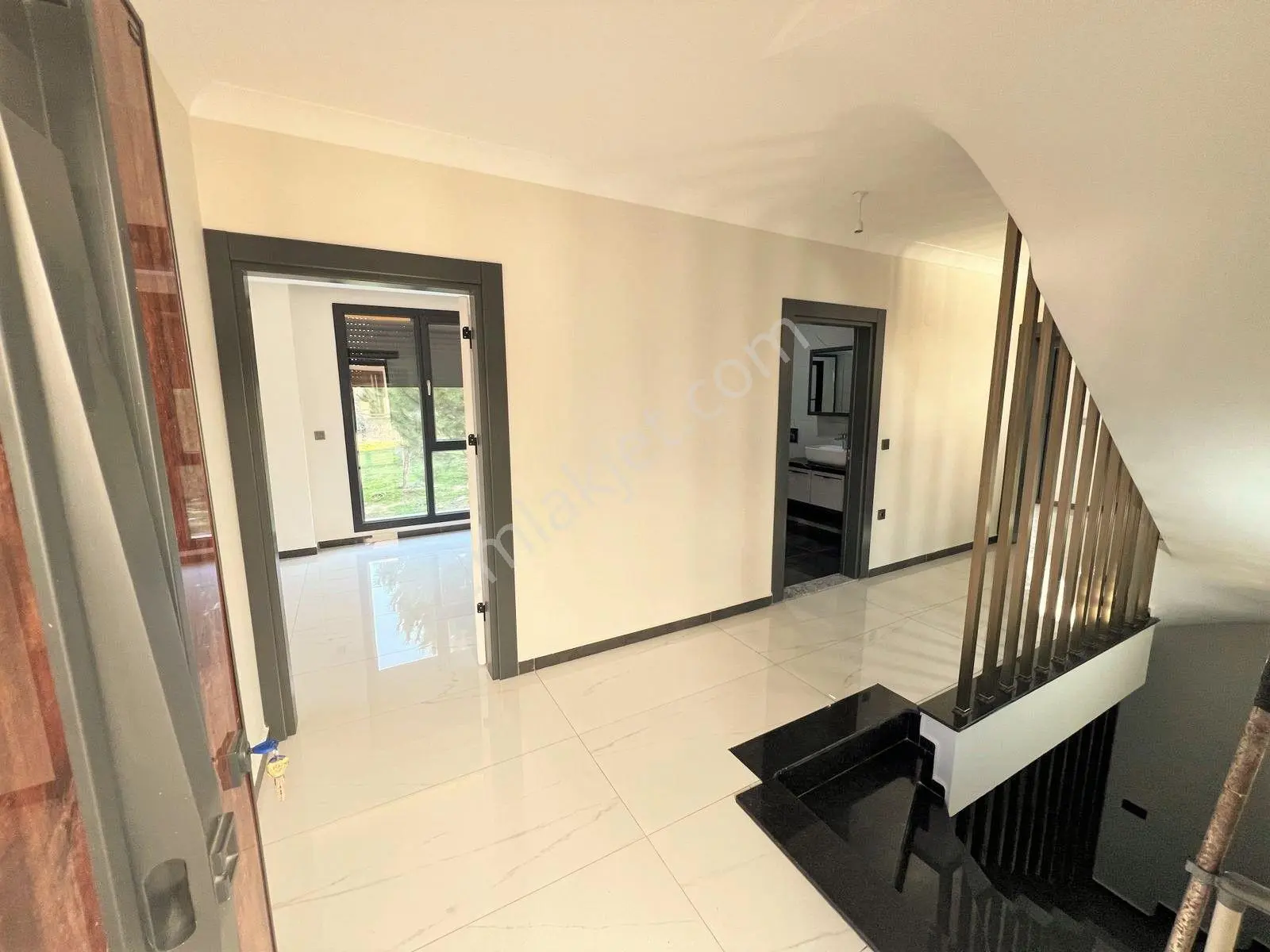 Akçay Aras Emlaktan Gürede 5+1 Müstakil Geniş Villa - Görsel 6