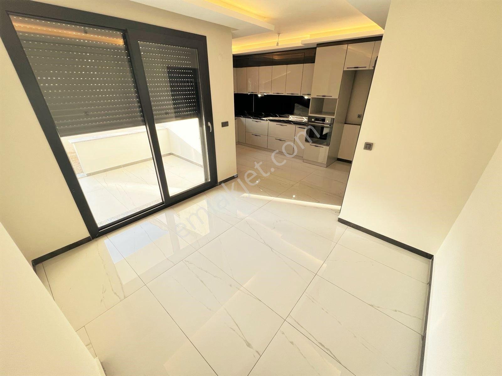 Akçay Aras Emlaktan Gürede 5+1 Müstakil Geniş Villa - Görsel 12