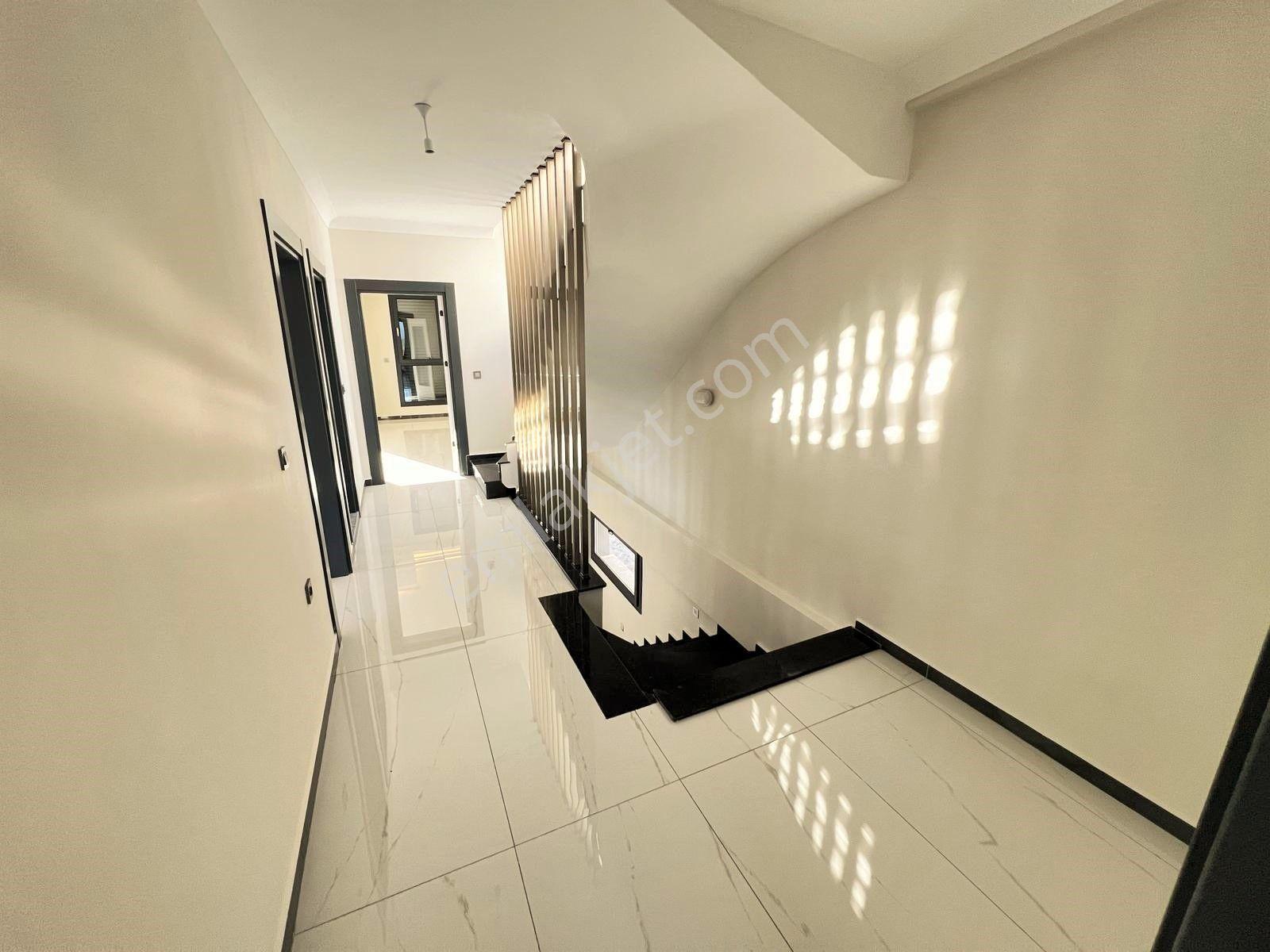 Akçay Aras Emlaktan Gürede 5+1 Müstakil Geniş Villa - Görsel 13