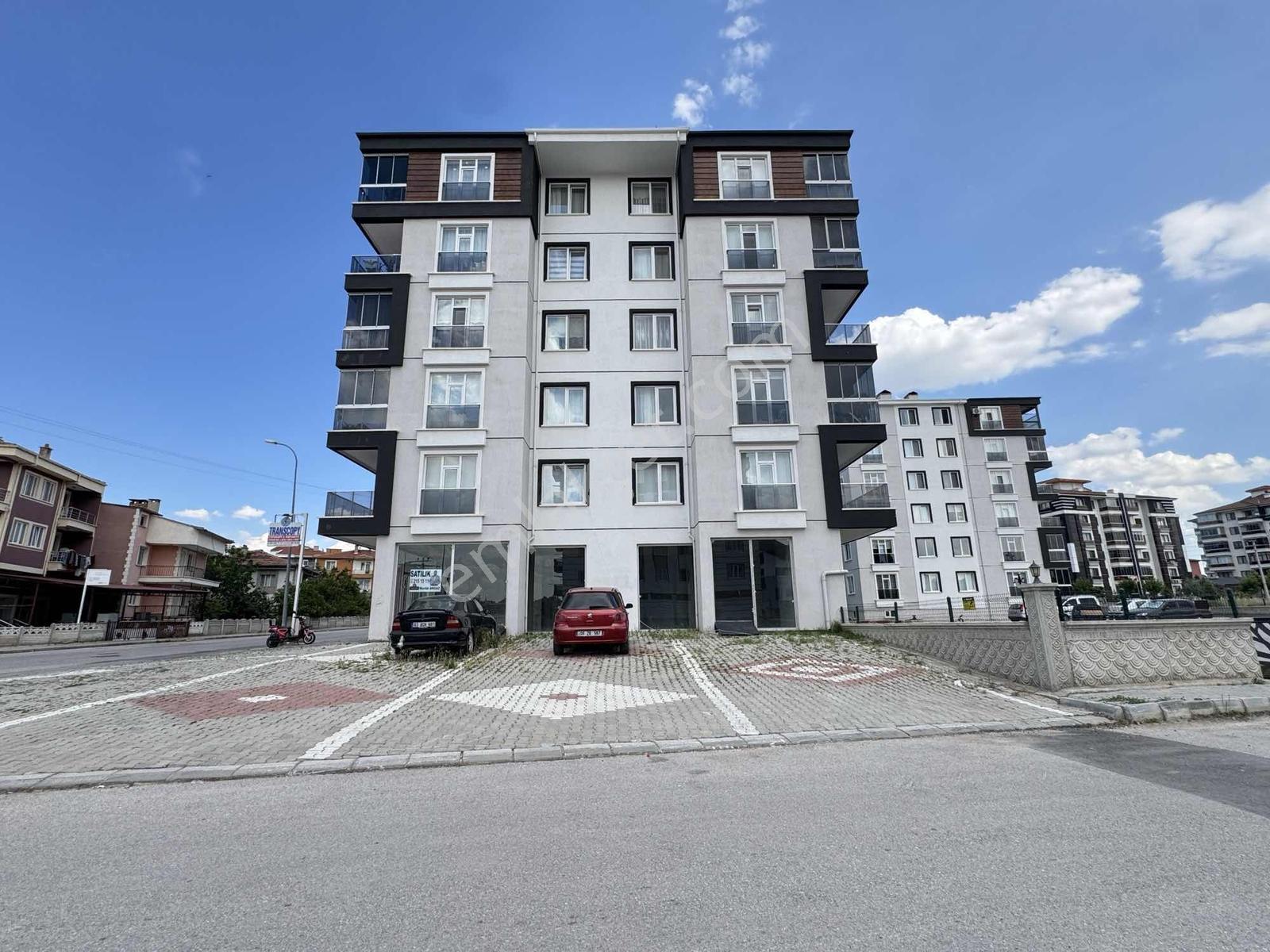 Afyonkarahisar H.a.yesevi Mah.de Fırsat Cadde Üzeri Köşe Dükkan - Görsel 34
