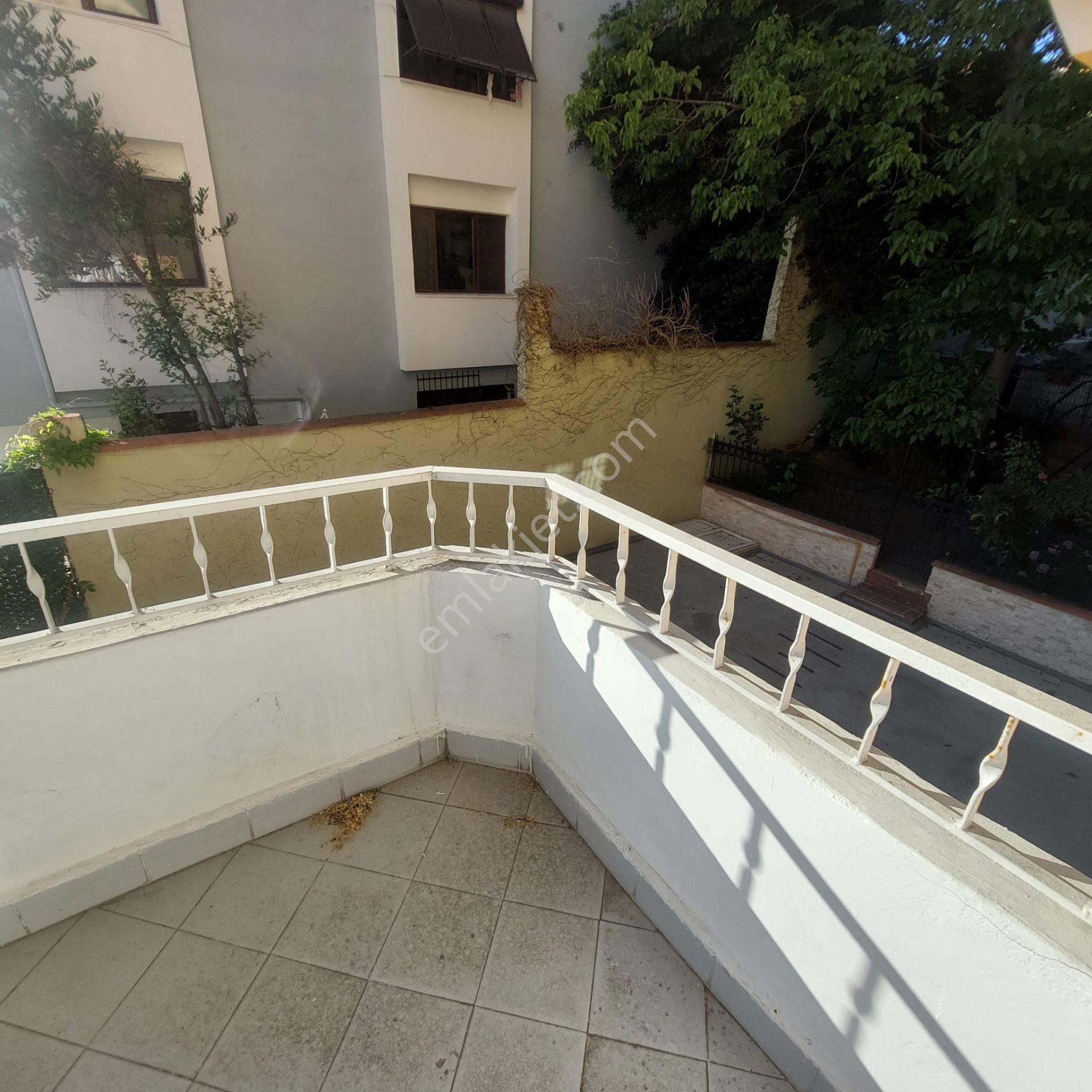 Tarabyaüstünde Doğa Manzaralı Ulaşım Yakın Eşyalı 2+1 Kiralık Daire