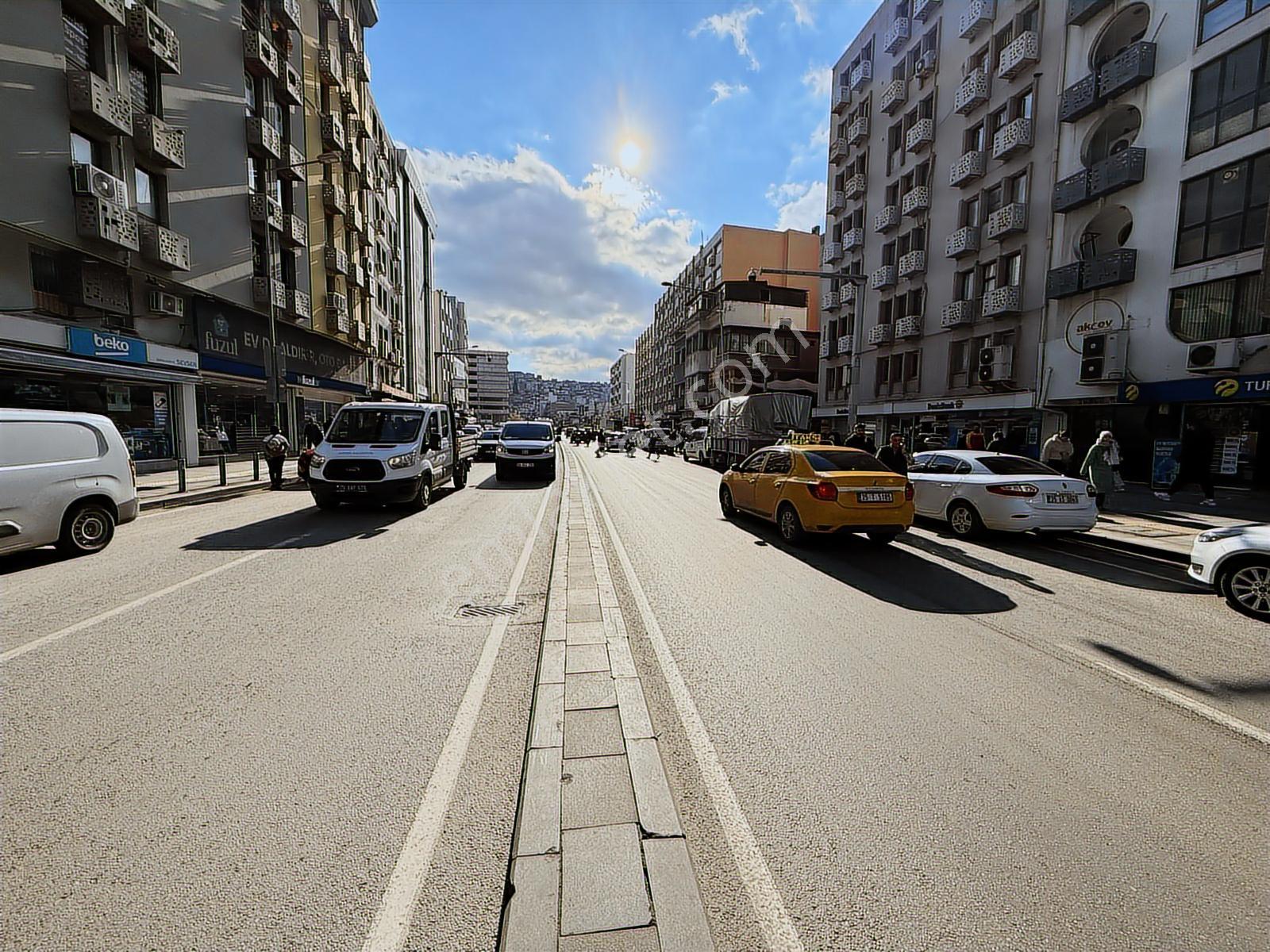 Çankaya Mezarlıkbaşı Ana Cadde Üzeri Satılık Ofis İşyeri - Görsel 2