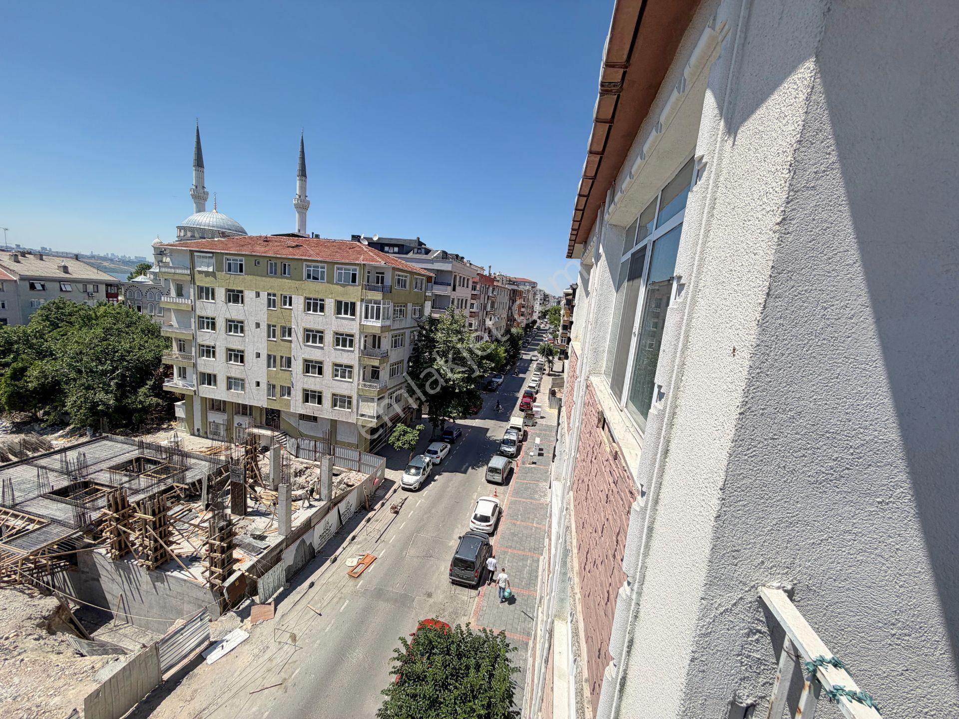 * Meral R5621 Barbaros Cad En Üst Kat Deniz Manzaralı Geniş 2+1 - Görsel 8