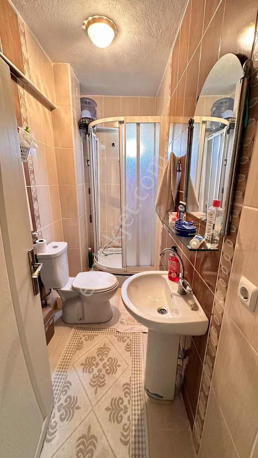 Denize Yakın Ara Kat Kombili Genişm2 Eşyalı 1+1 Acil Satılık - Görsel 11