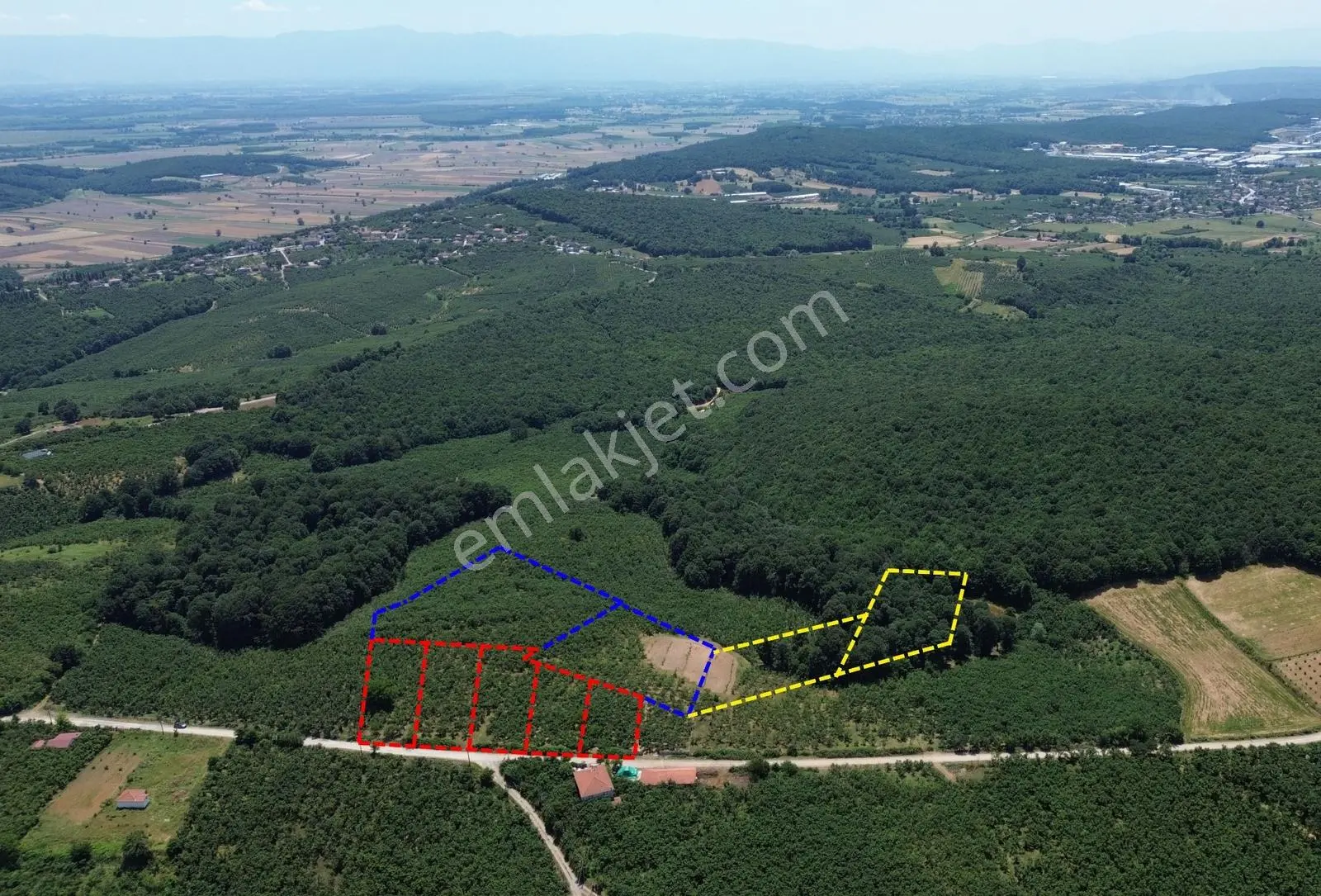 Karateke Köy Merkezinde 16788m2 Satılık Arsa