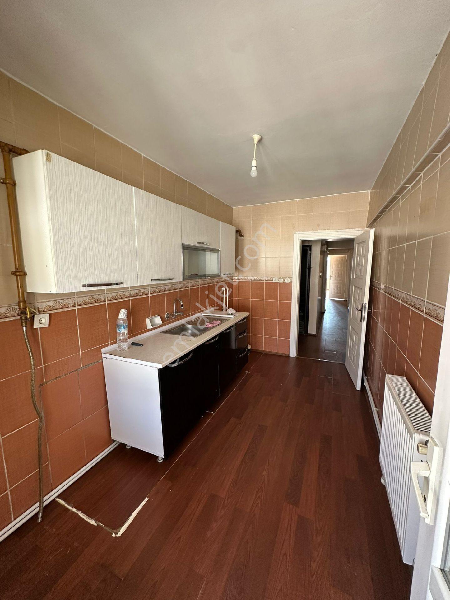 Tekirdağ Çorlu Reşadiye Mahallesinde 135m2 Kiralik 3+1 Daire - Görsel 12