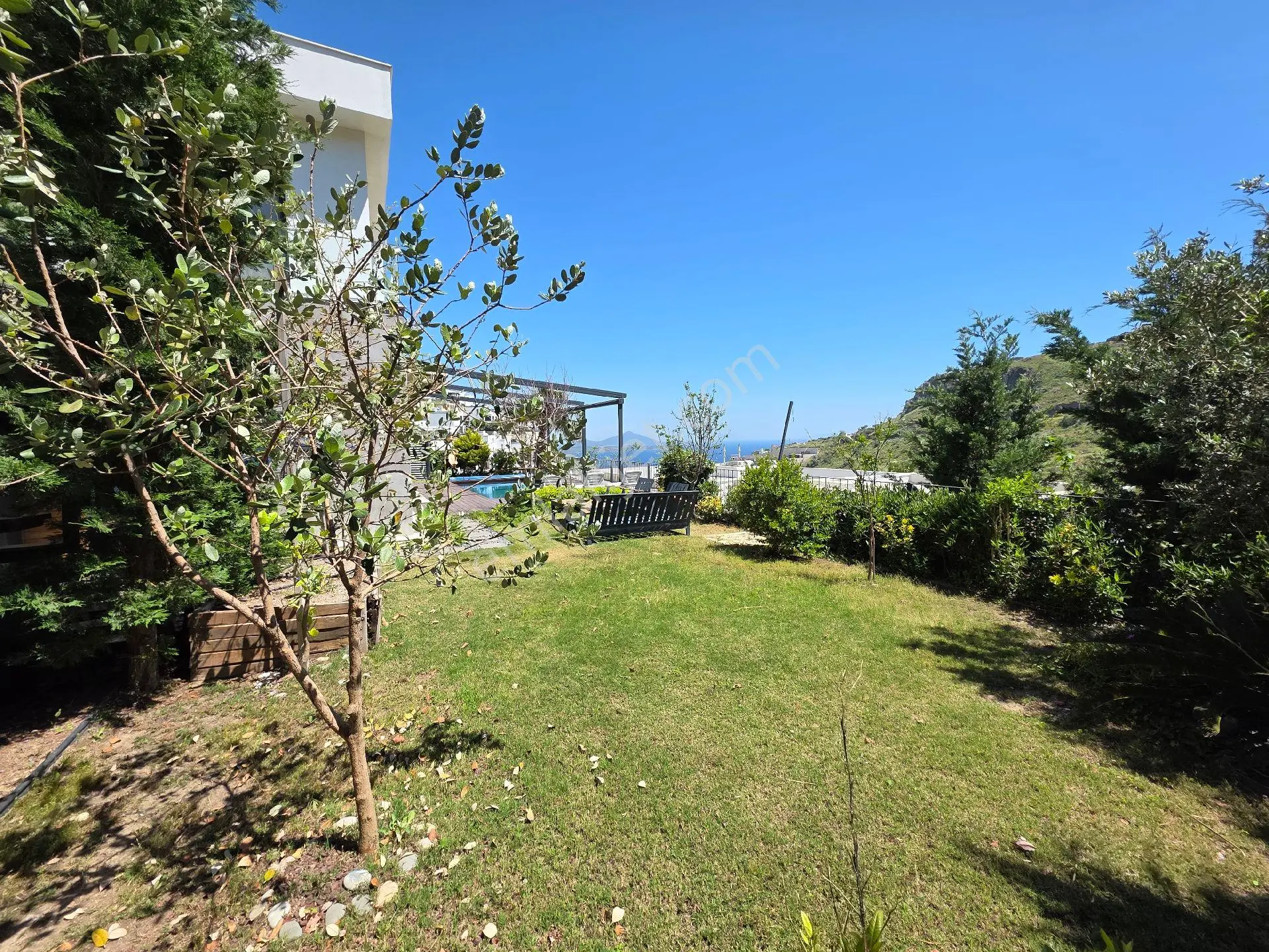 Ortakent Yahşi'de Site İçi 4+1 Havuzlu Deniz Manzaralı Villa ! - Görsel 16