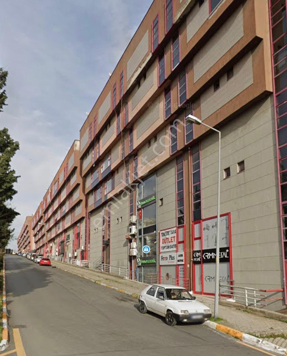 Esenler Tekstil Kent G-2 De Satılık 3 Katlı 100 M2 Dükkan - Görsel 5