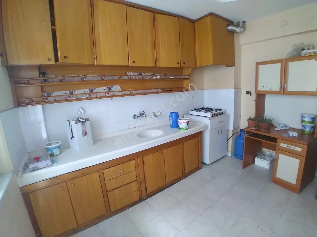Ender Uysal Gayrimenkulden Sitelerde 3+1 Kiralık Daire..