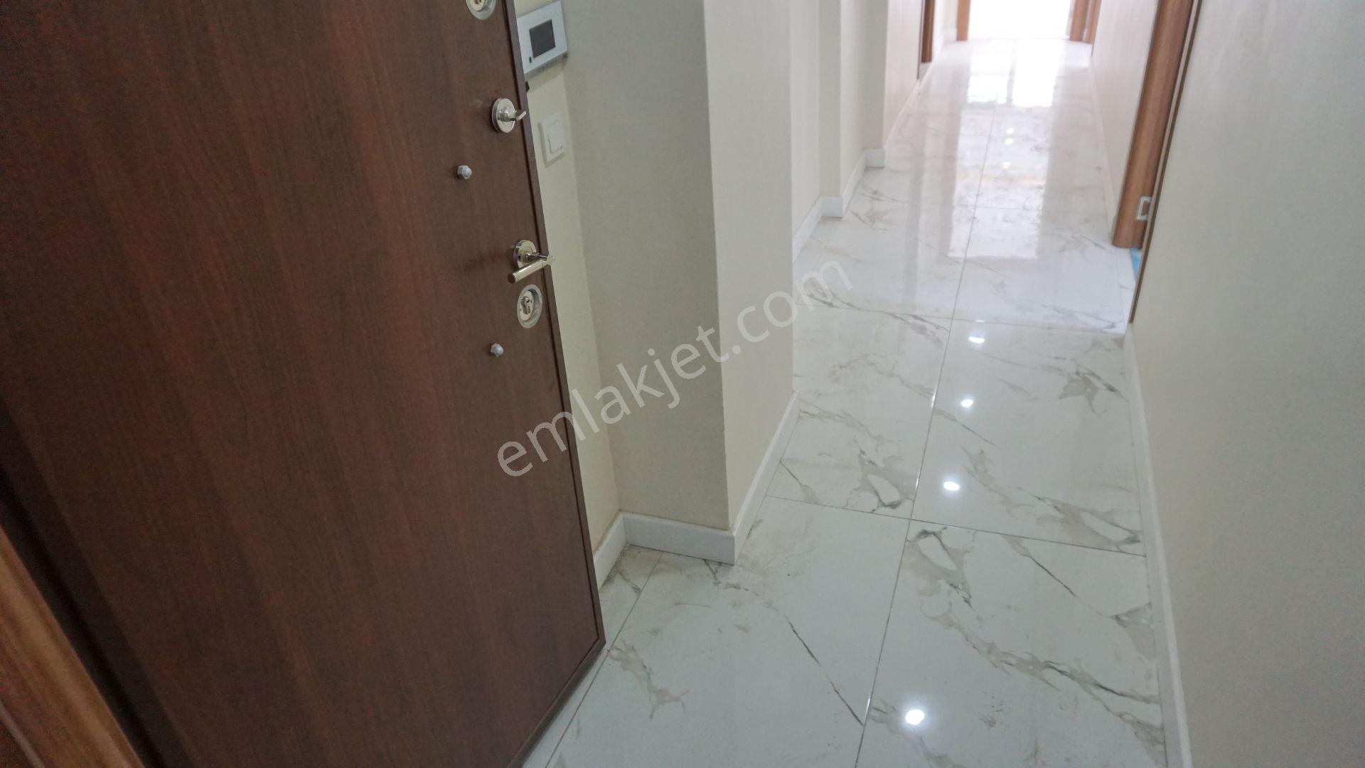 Meral R1754 Yeni 5 Yaş Kapalı Otopark Asansörlü Bina 2+1 Ara Kat - Görsel 27