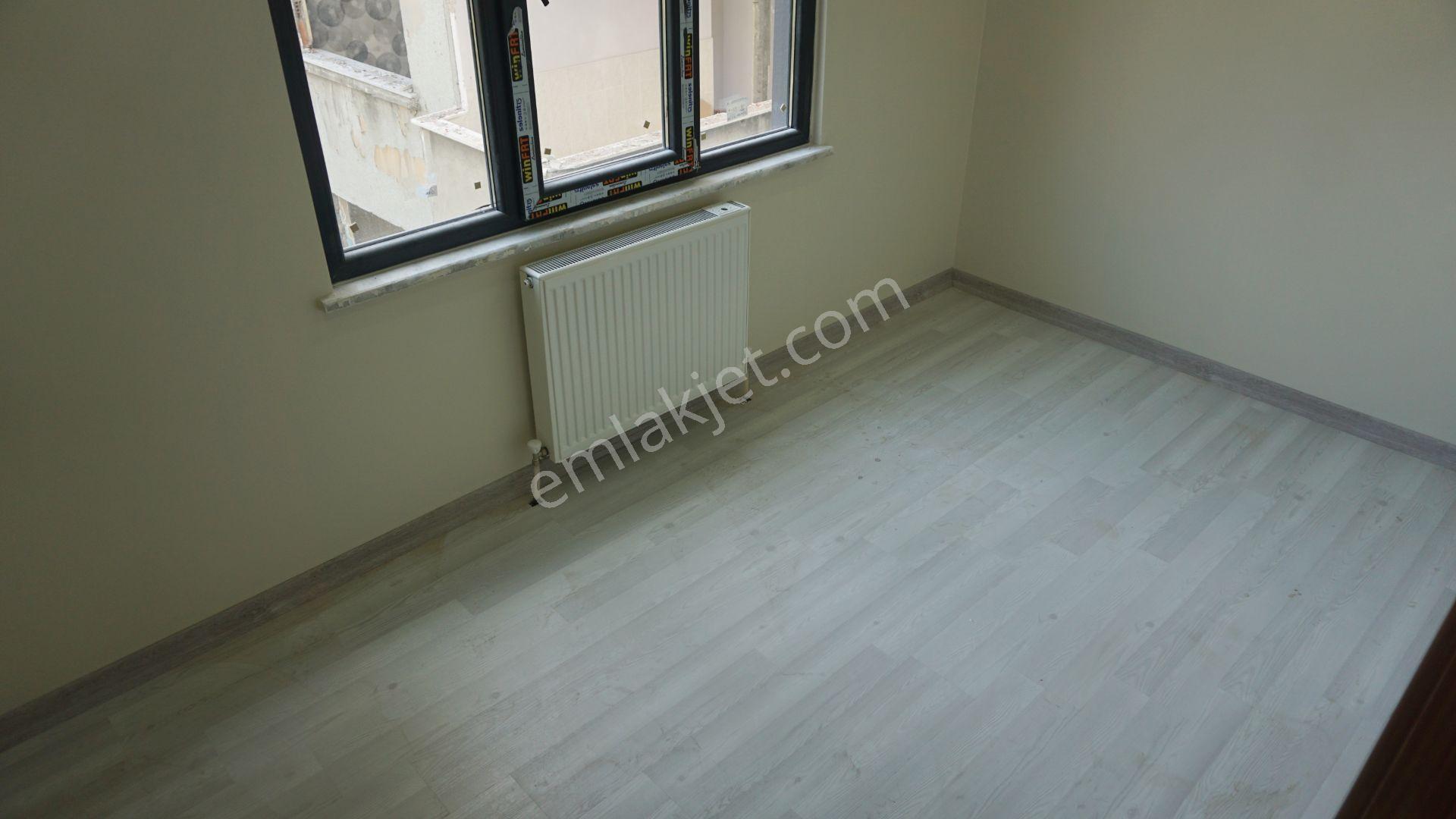 Meral R1754 Yeni 5 Yaş Kapalı Otopark Asansörlü Bina 2+1 Ara Kat - Görsel 19