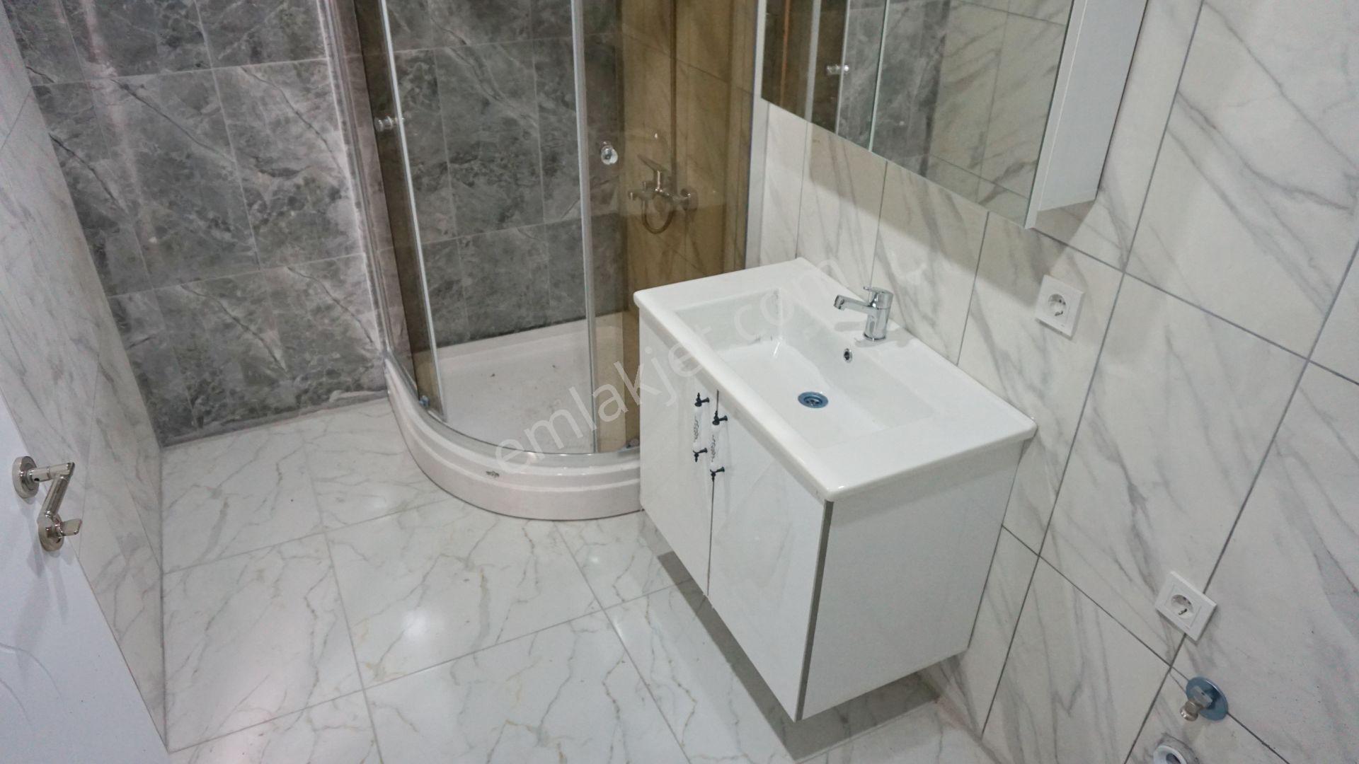 Meral R1754 Yeni 5 Yaş Kapalı Otopark Asansörlü Bina 2+1 Ara Kat - Görsel 14