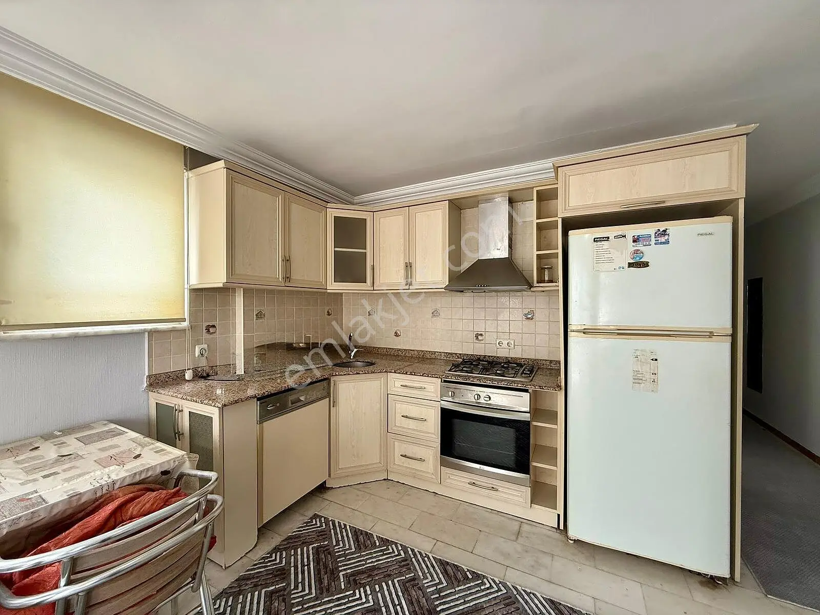 Alanya'da Havuzlu Sitede Tam Eşyalı Kiralık Daire | Tekce - Görsel 3