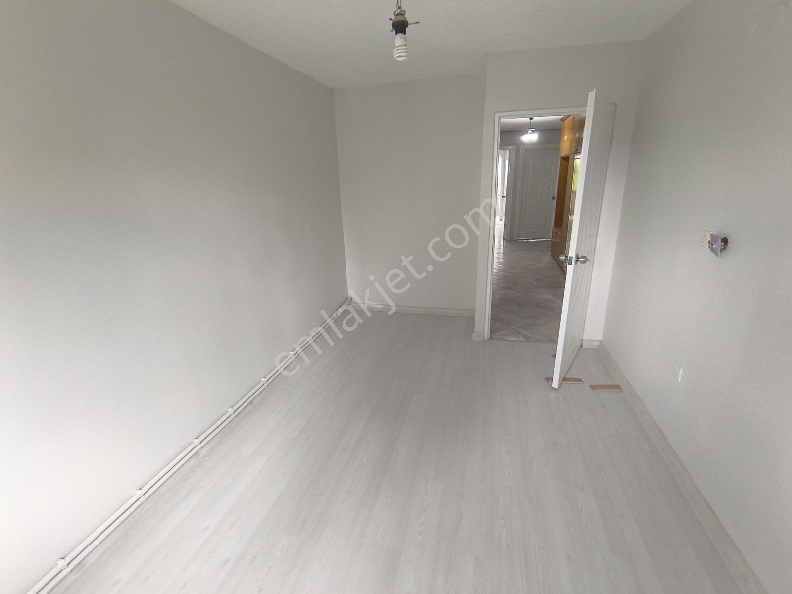 Ataşehir Türk İş Blk.çıft Cephelı Boyalı 2+1 Temiz Kiralık Daire - Görsel 13