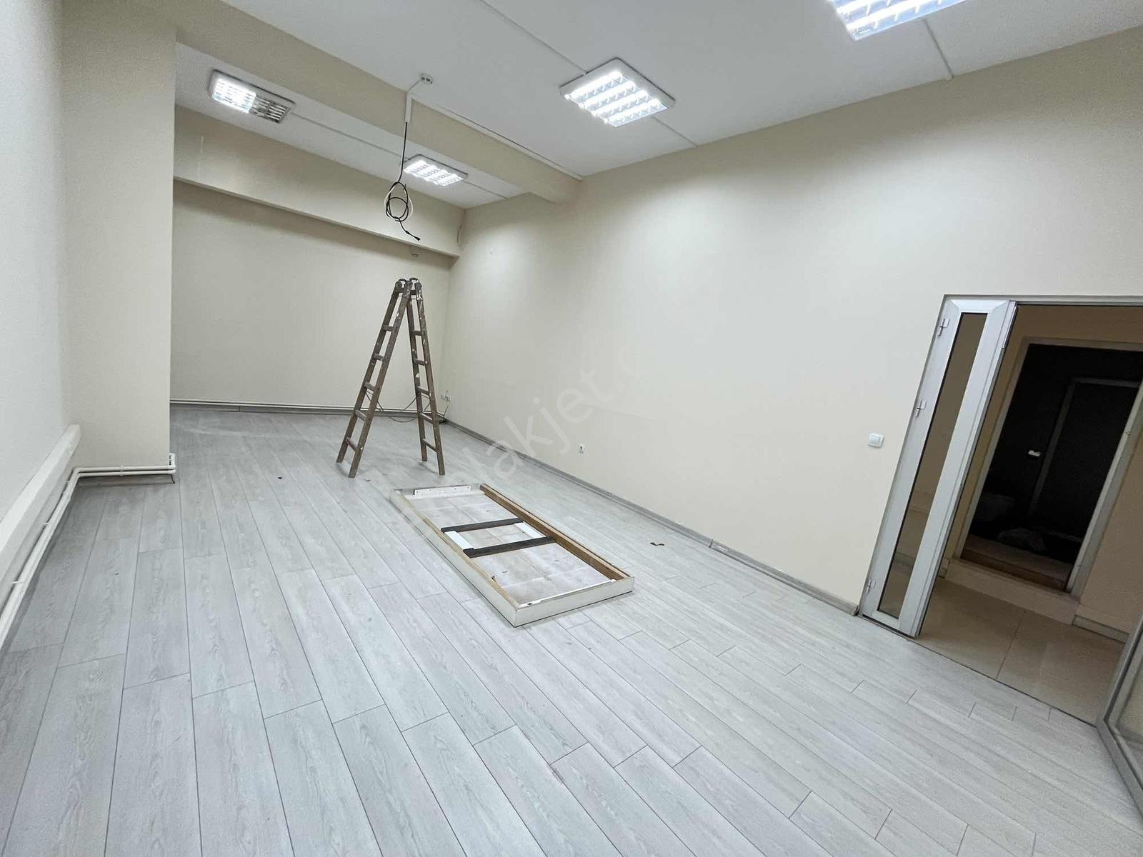 İmren Gayrimenkulden Sefaköy Merkezde 200 M2 Yeni Bina Düz Ayak - Görsel 15