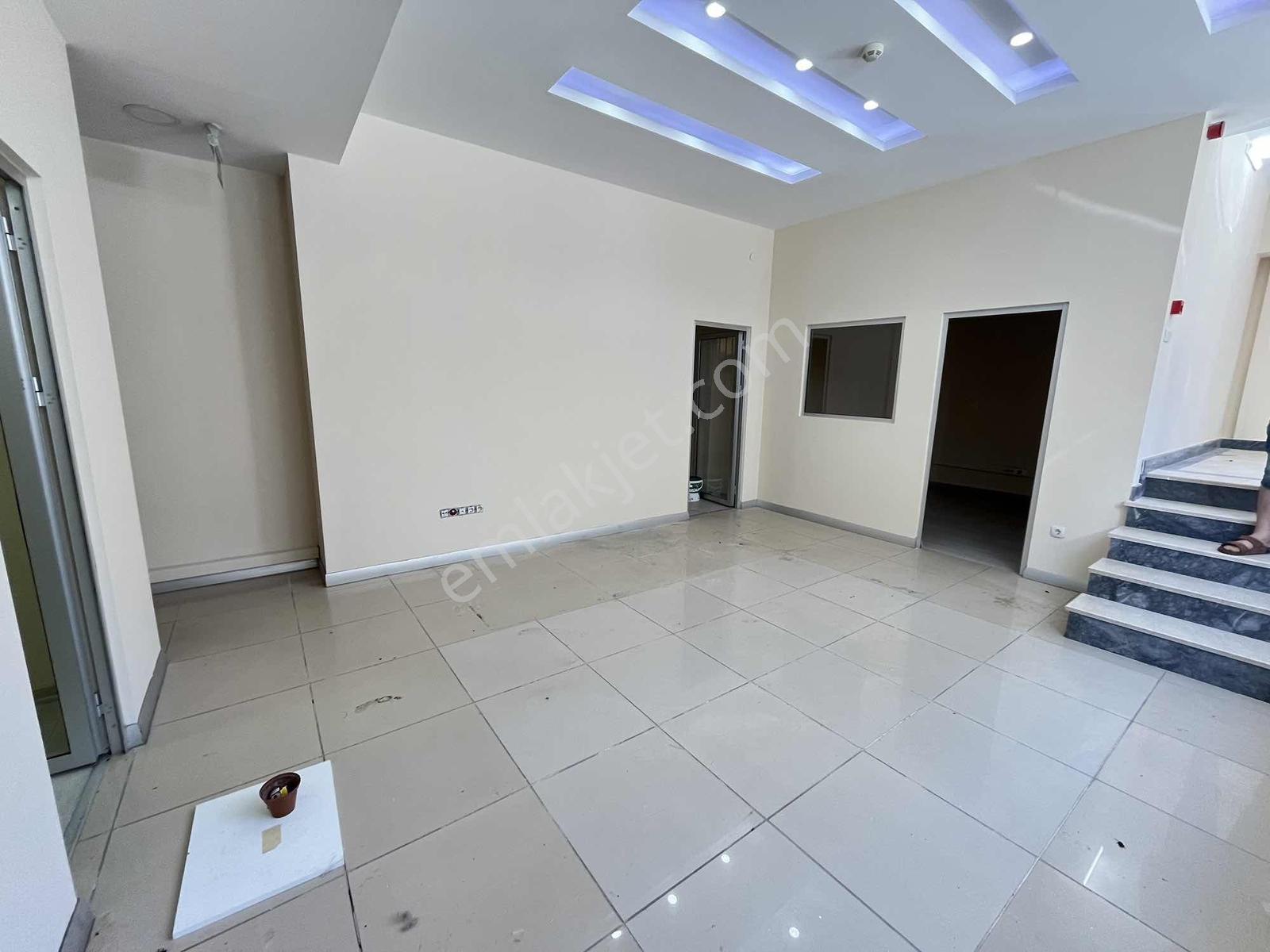İmren Gayrimenkulden Sefaköy Merkezde 200 M2 Yeni Bina Düz Ayak - Görsel 18