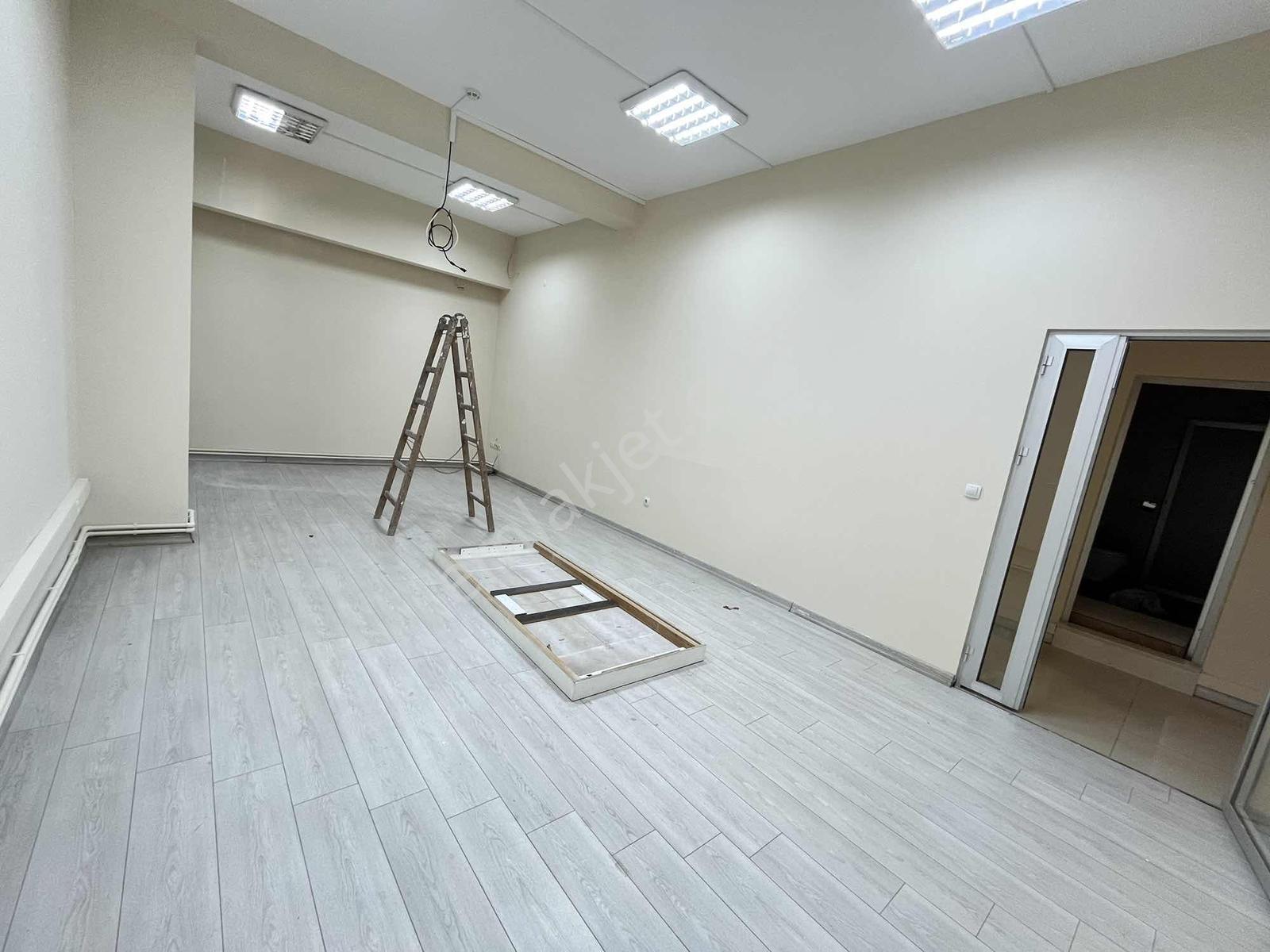 İmren Gayrimenkulden Sefaköy Merkezde 200 M2 Yeni Bina Düz Ayak - Görsel 19
