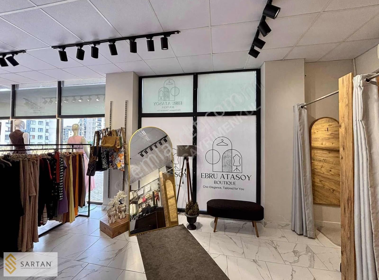 Balkan Bulvara Cephe Devren Kiralık Kadın Butik Dükkanı - Görsel 8