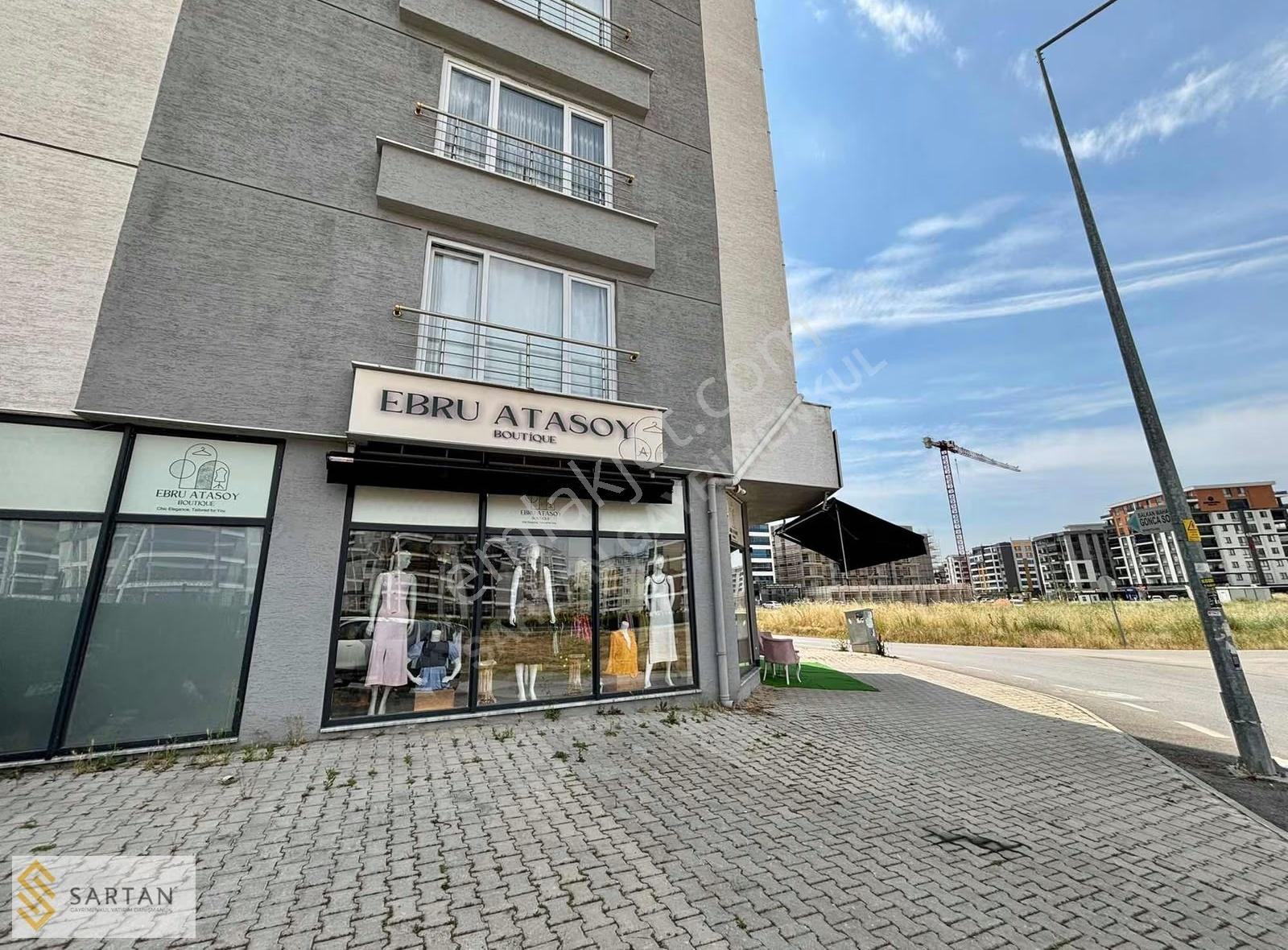 Balkan Bulvara Cephe Devren Kiralık Kadın Butik Dükkanı - Görsel 20