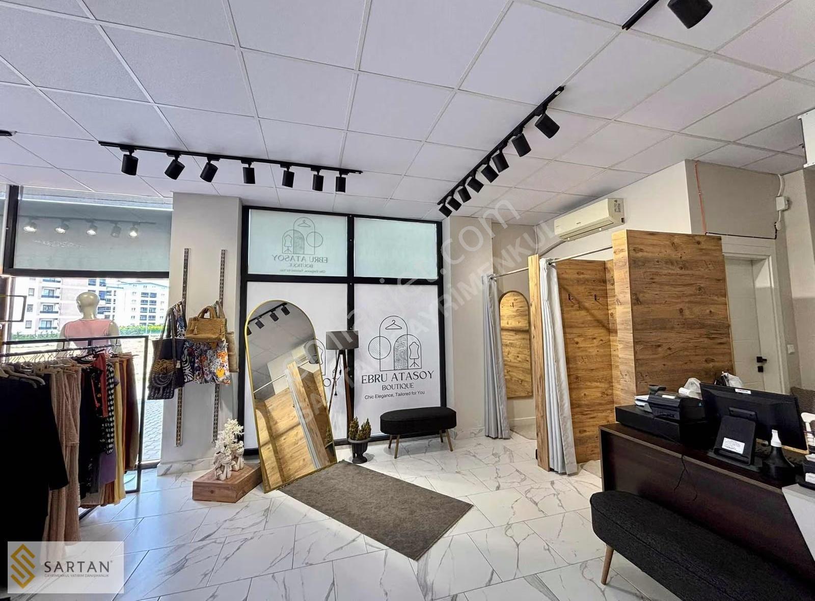 Balkan Bulvara Cephe Devren Kiralık Kadın Butik Dükkanı - Görsel 15