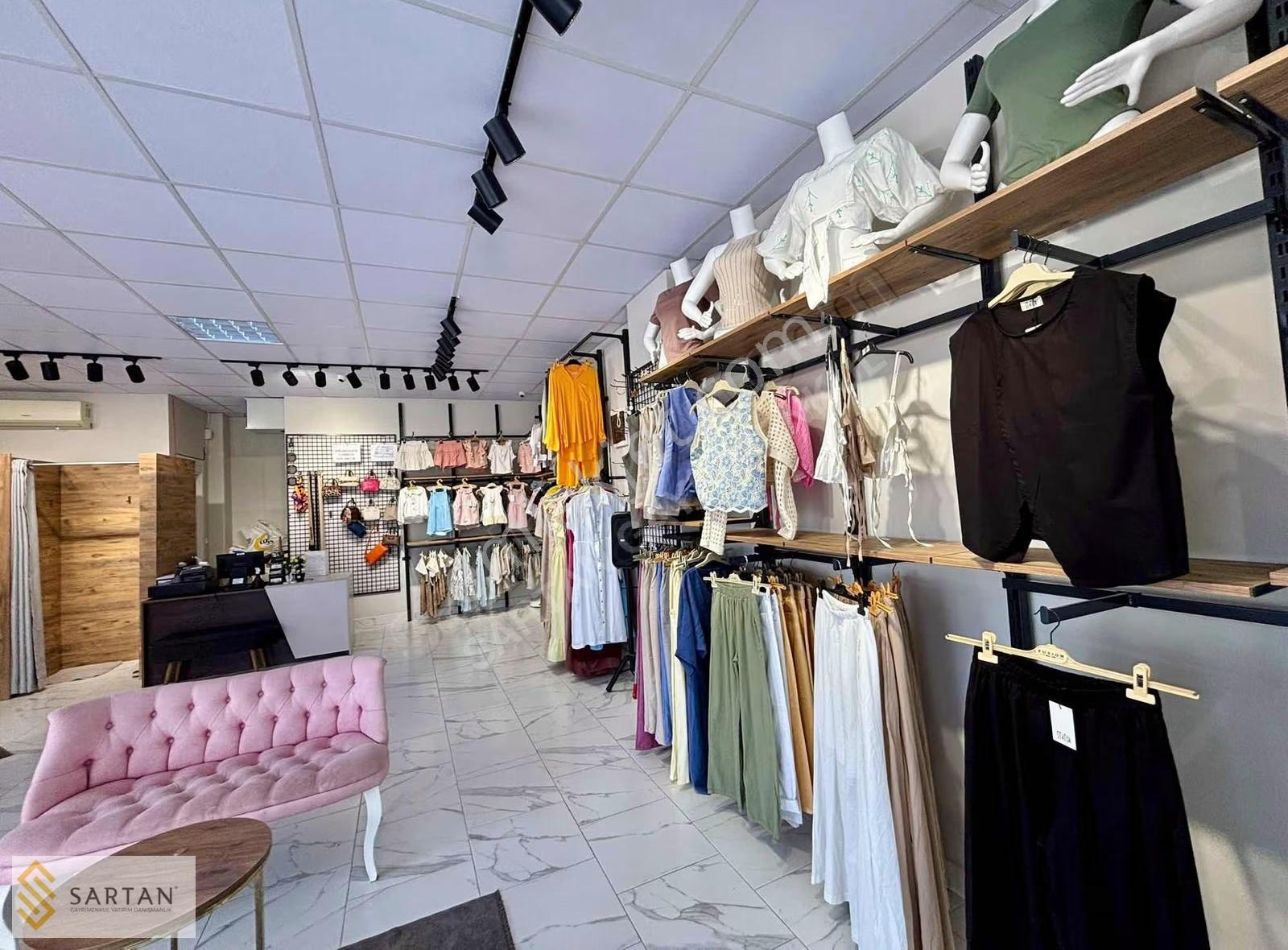 Balkan Bulvara Cephe Devren Kiralık Kadın Butik Dükkanı - Görsel 10