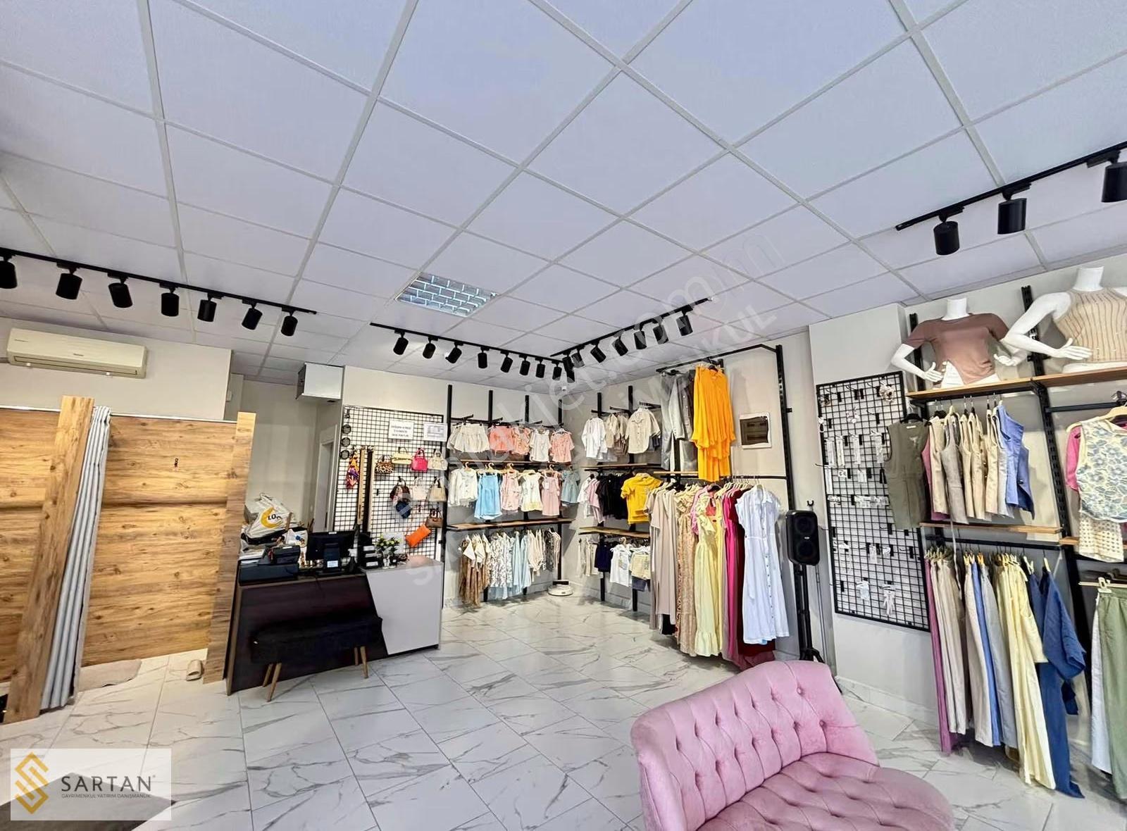 Balkan Bulvara Cephe Devren Kiralık Kadın Butik Dükkanı - Görsel 12