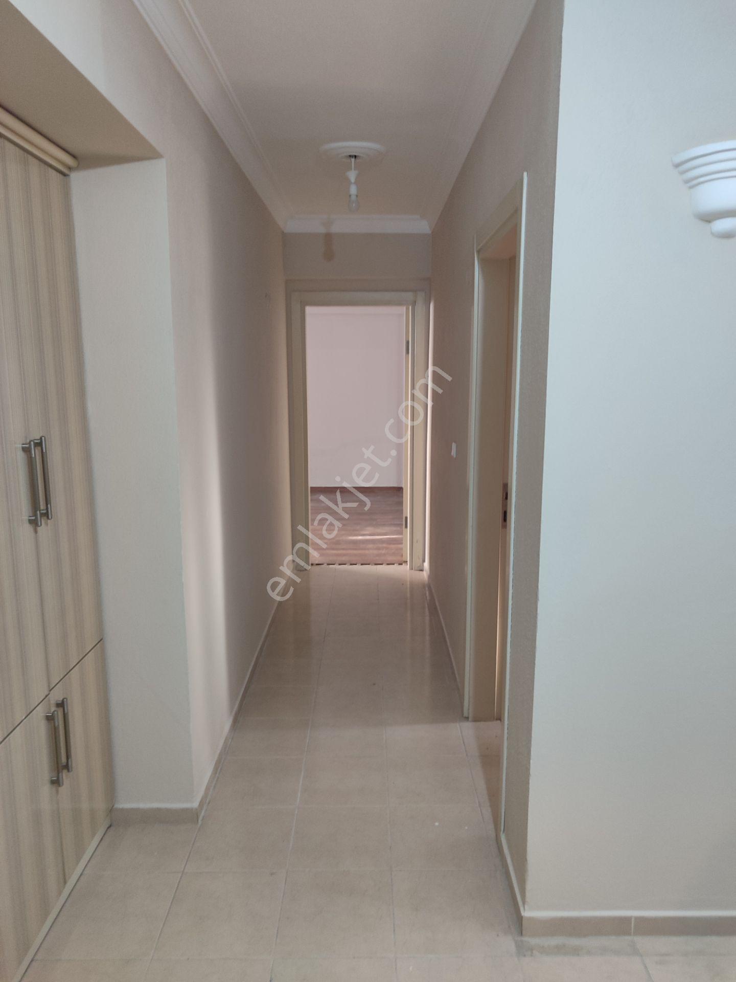 Kemalpaşanın Merkezinde Acil Satılık 4+1 Doğalgazlı Daire - Görsel 22