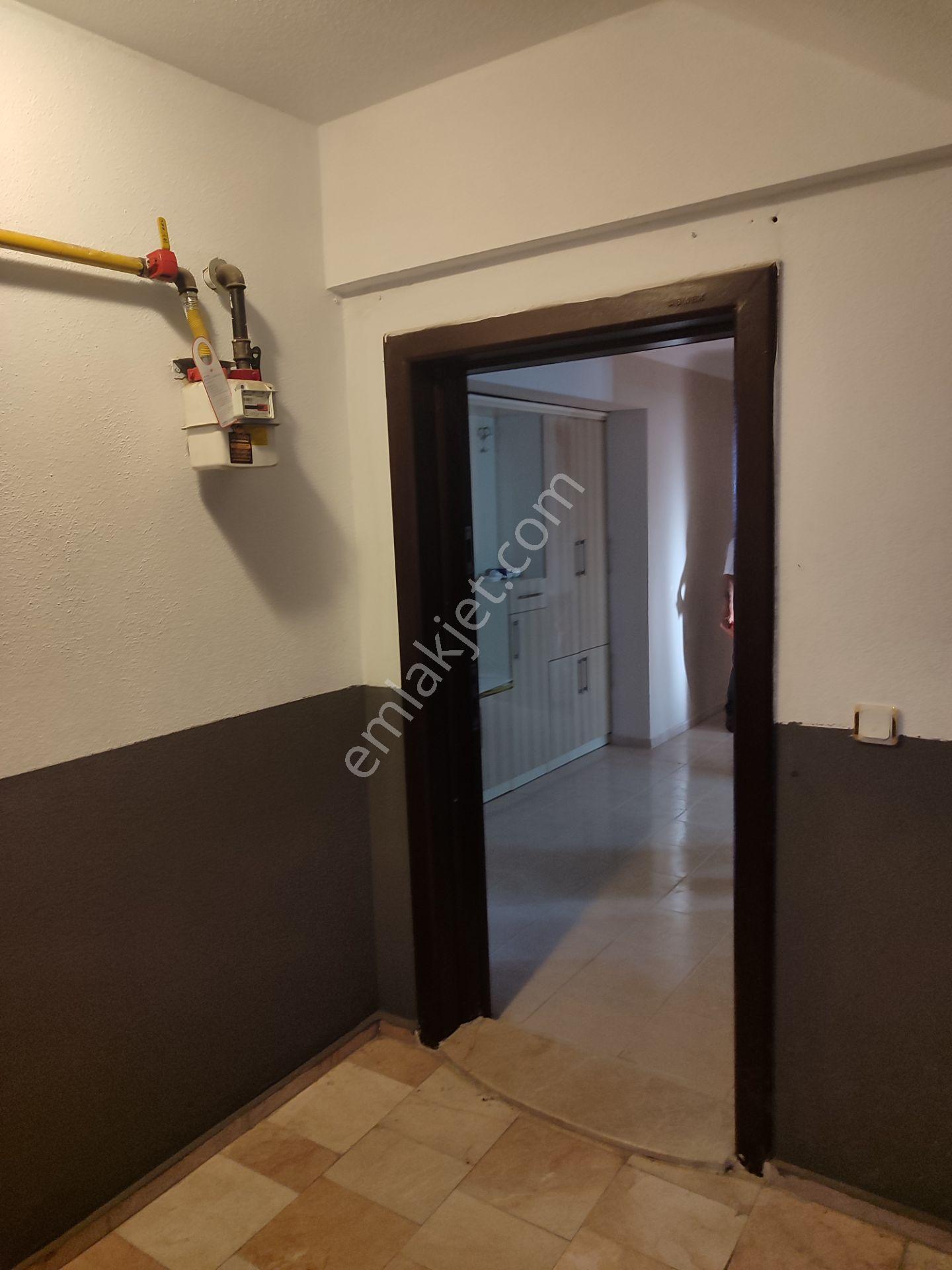 Kemalpaşanın Merkezinde Acil Satılık 4+1 Doğalgazlı Daire - Görsel 23
