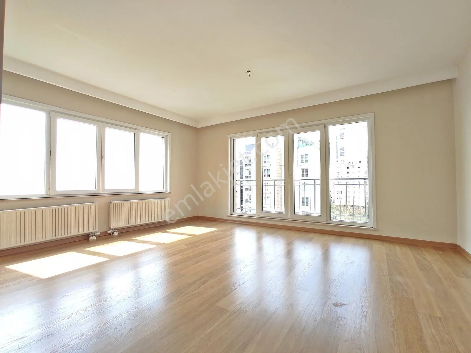 Coldwell Banker Major Nish Adalar Sitesi 2+1a Satılık Lüks Daire - Görsel 3