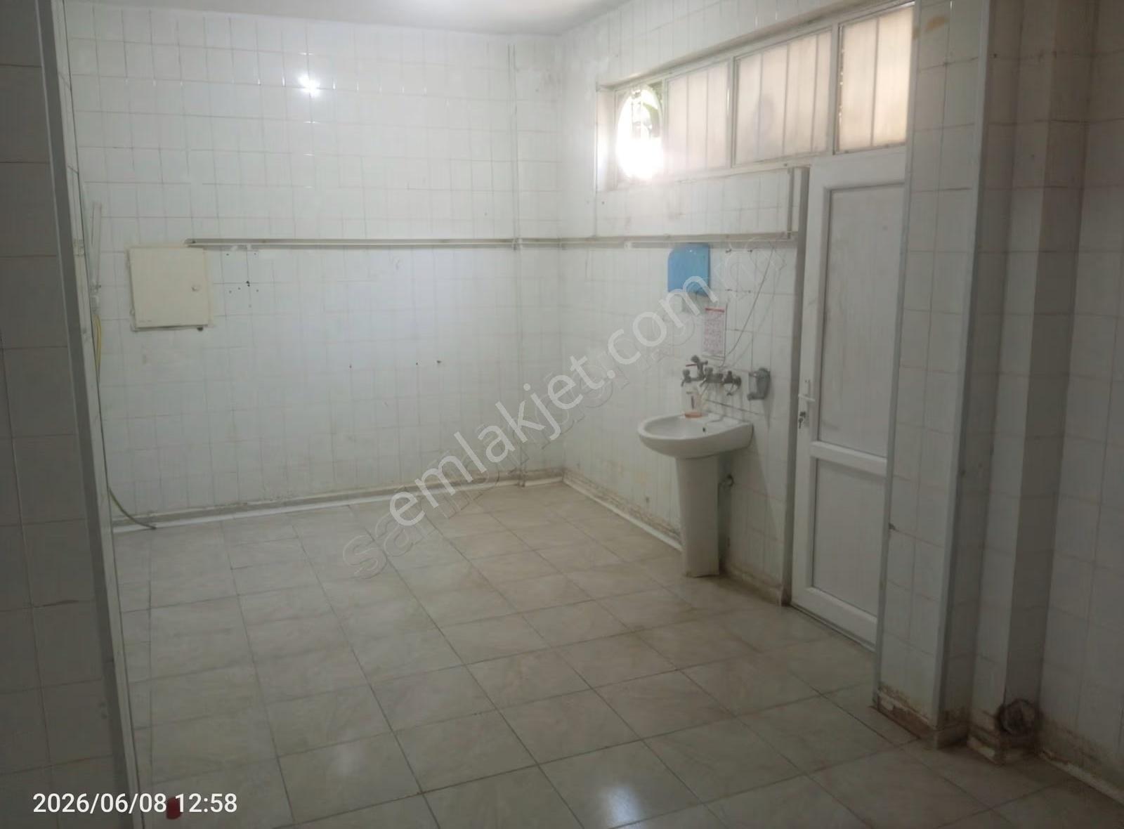 Alemdar Mh Kiralık 2+1 Depo - Görsel 3