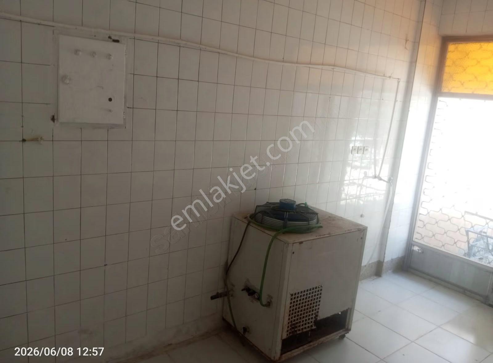 Alemdar Mh Kiralık 2+1 Depo - Görsel 6